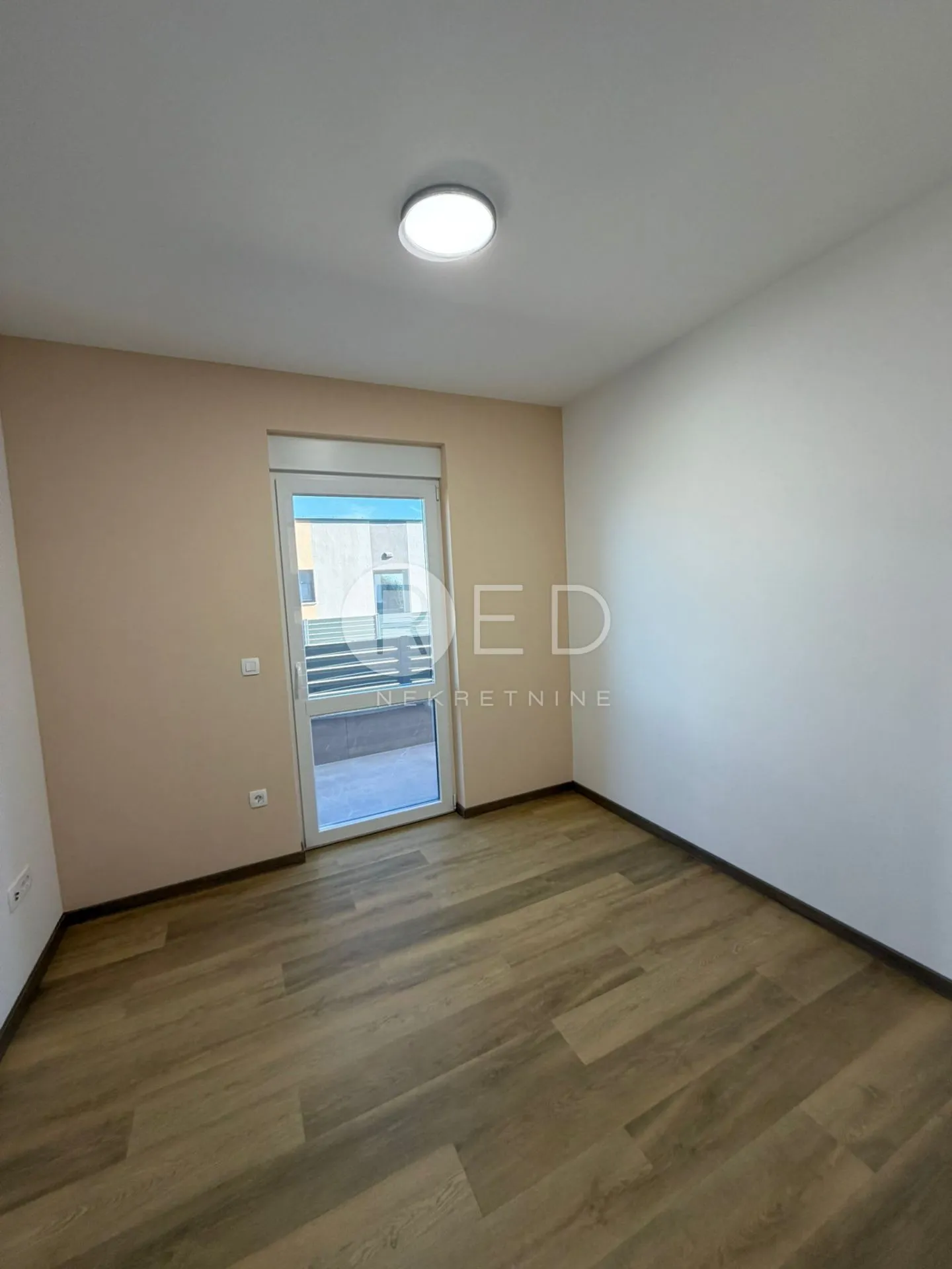 privalaka penthouse 2.kat useljivo - slika 25