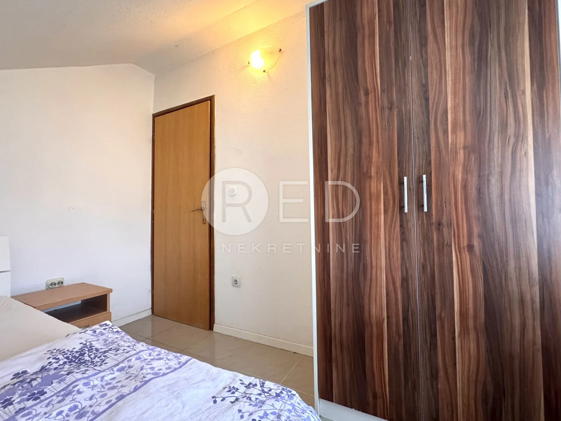 dubrava super prilika! stan 35m2 2.kat - slika 8