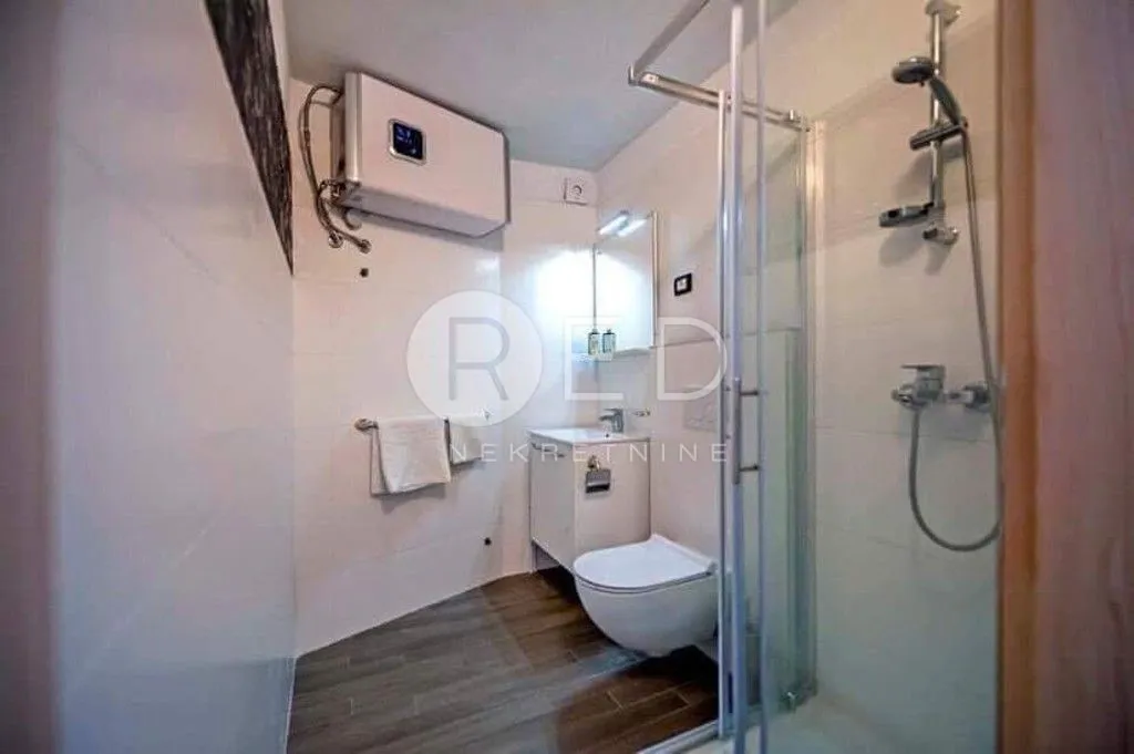 rovinj kuća, 183m2 - slika 7