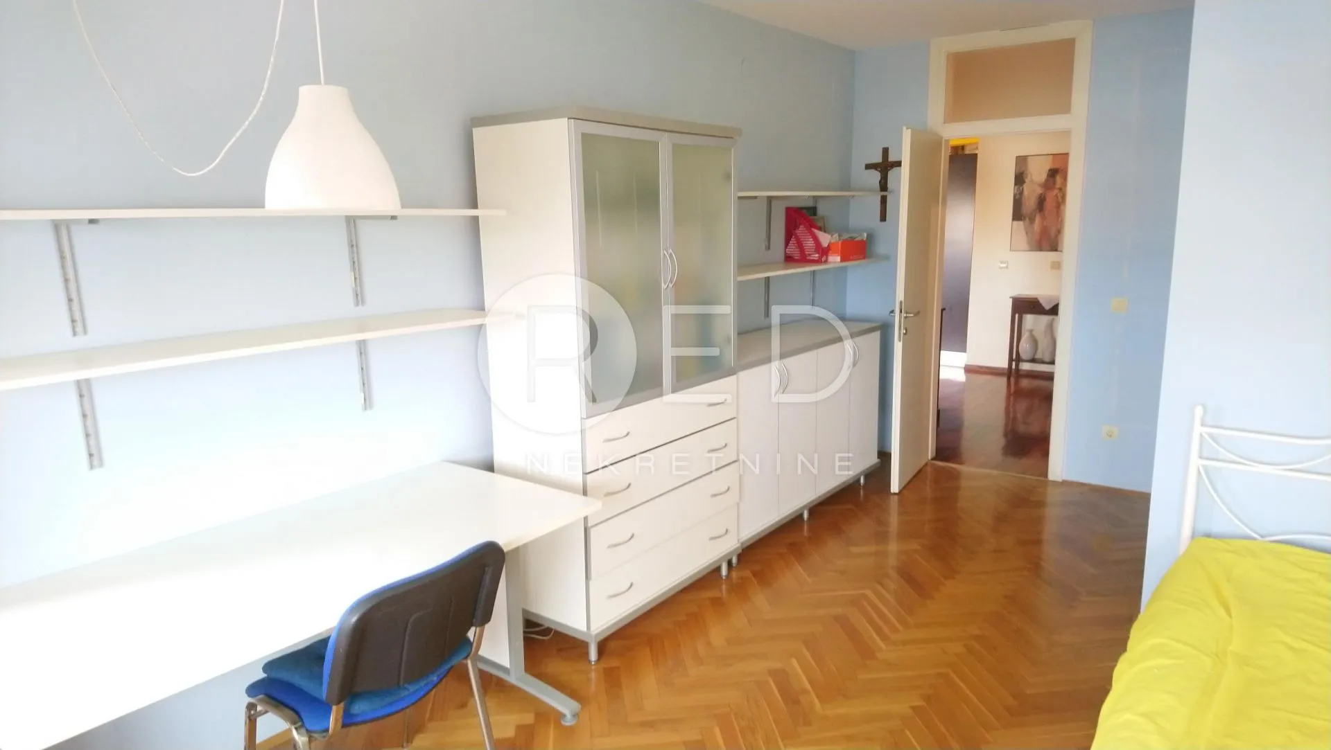 prostrani stan 178 m2 - centar grada - slika 4