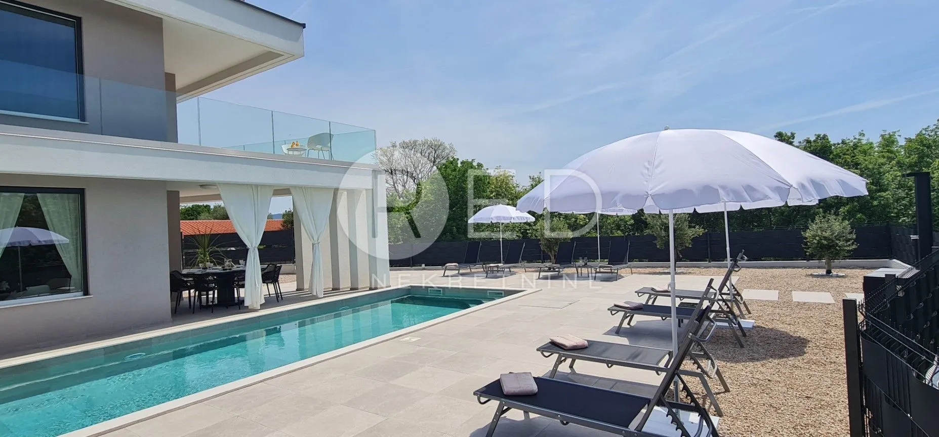 otok krk, okolica dobrinja - predivna kuća s bazenom, 175 m2 - slika 2