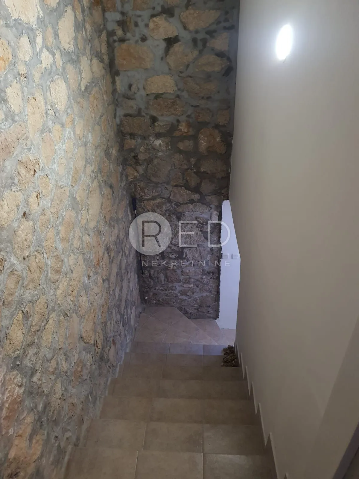 vinjerac kuća s apartmanima-blizina mora - slika 17