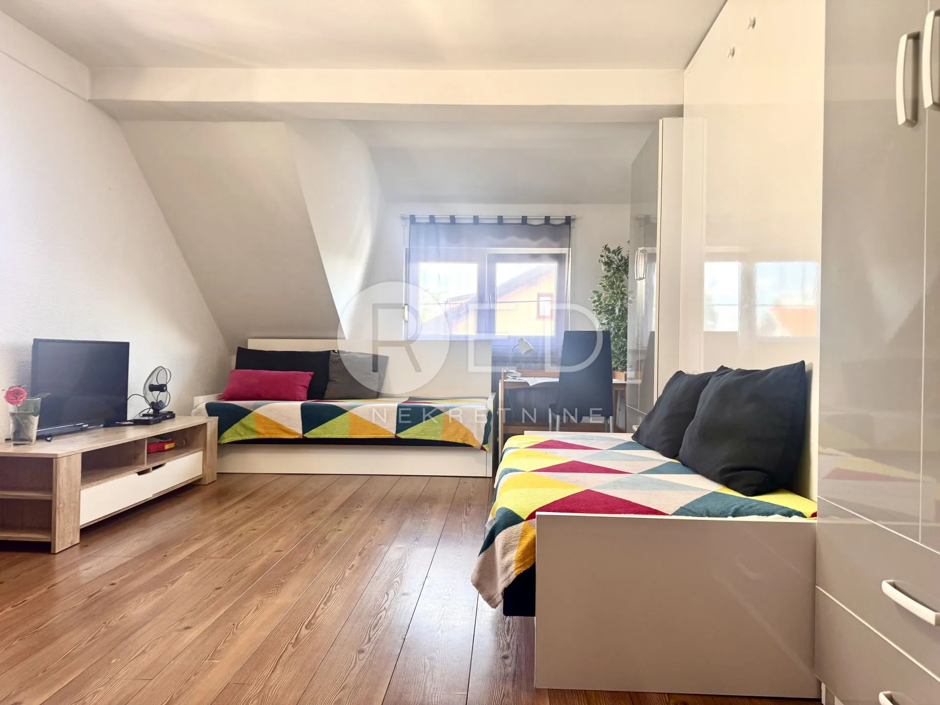 dubrava super prilika! stan 47m2 2.kat - slika 4