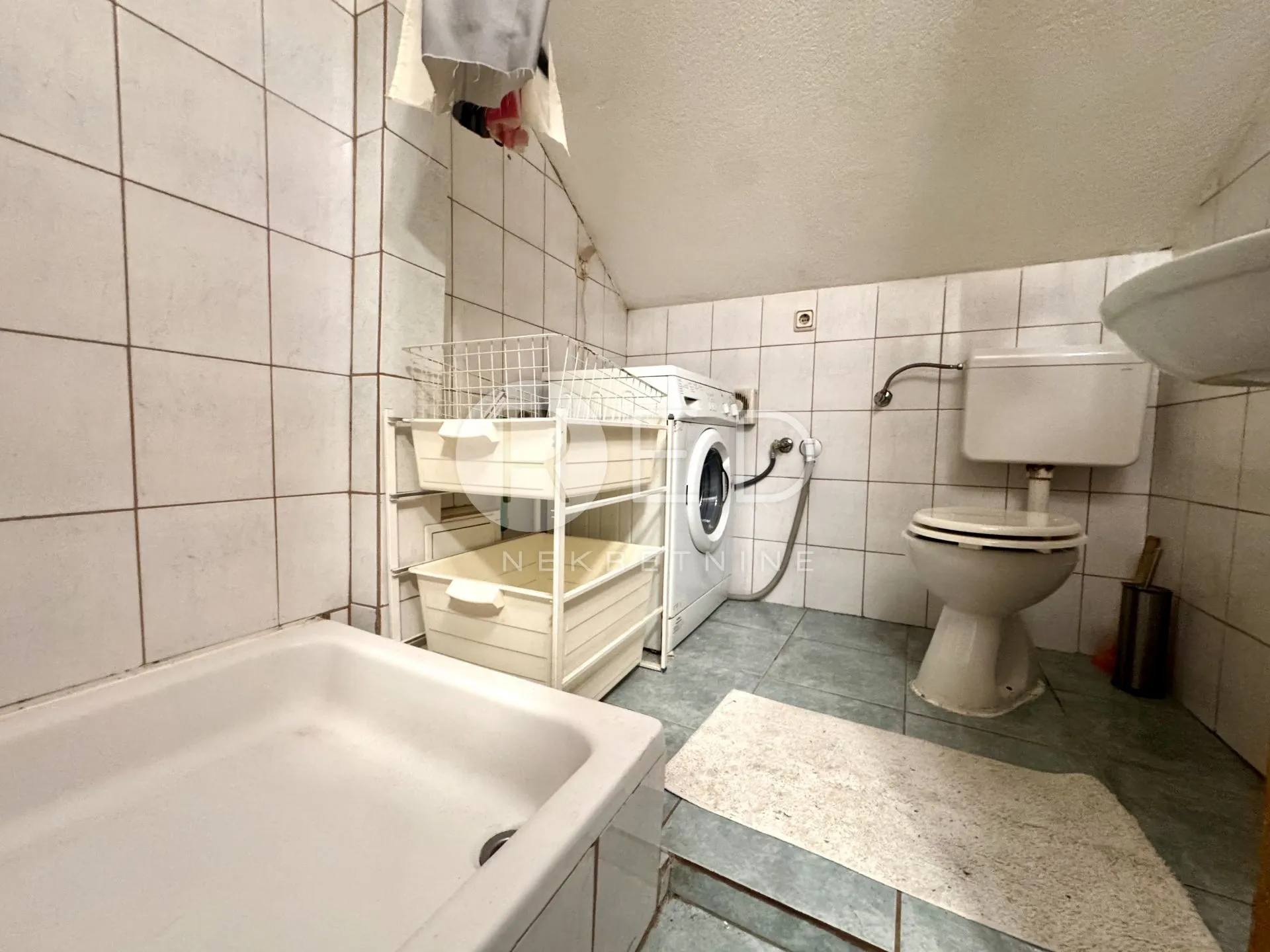 dubrava super prilika! stan 35m2 2.kat - slika 6