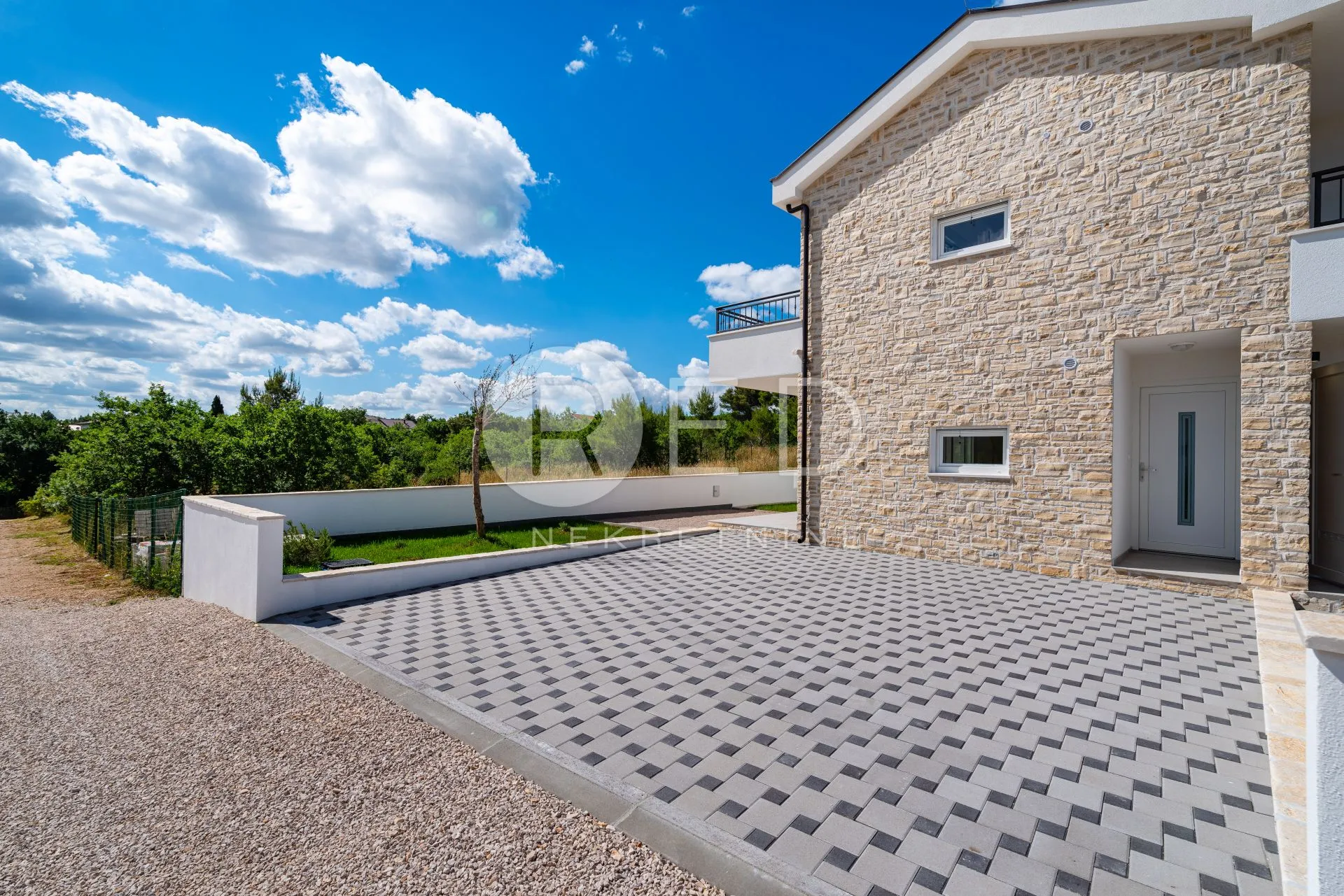 posedarje atraktivan stan s1 89.0 m2 s pogledom na more i velebit - useljivo odmah! - slika 17