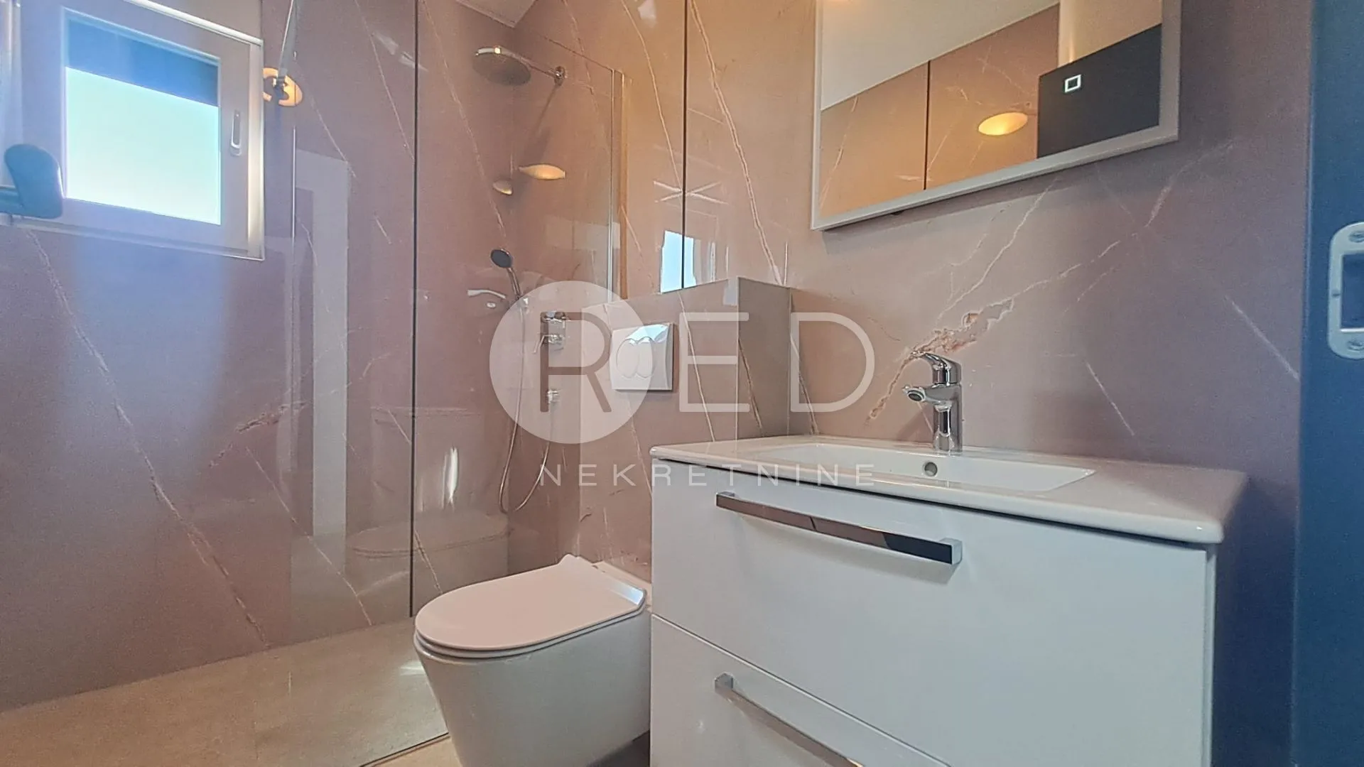 privalaka penthouse 2.kat useljivo - slika 8