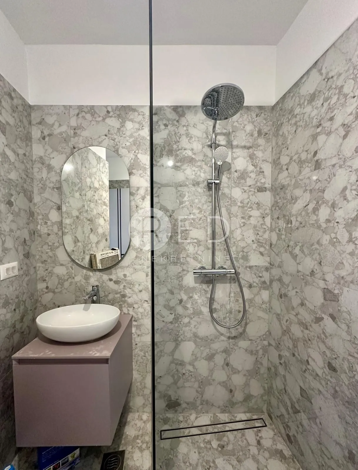 ekskluzivna vila na odličnoj lokaciji, 80 m od mora - sukošan - slika 3