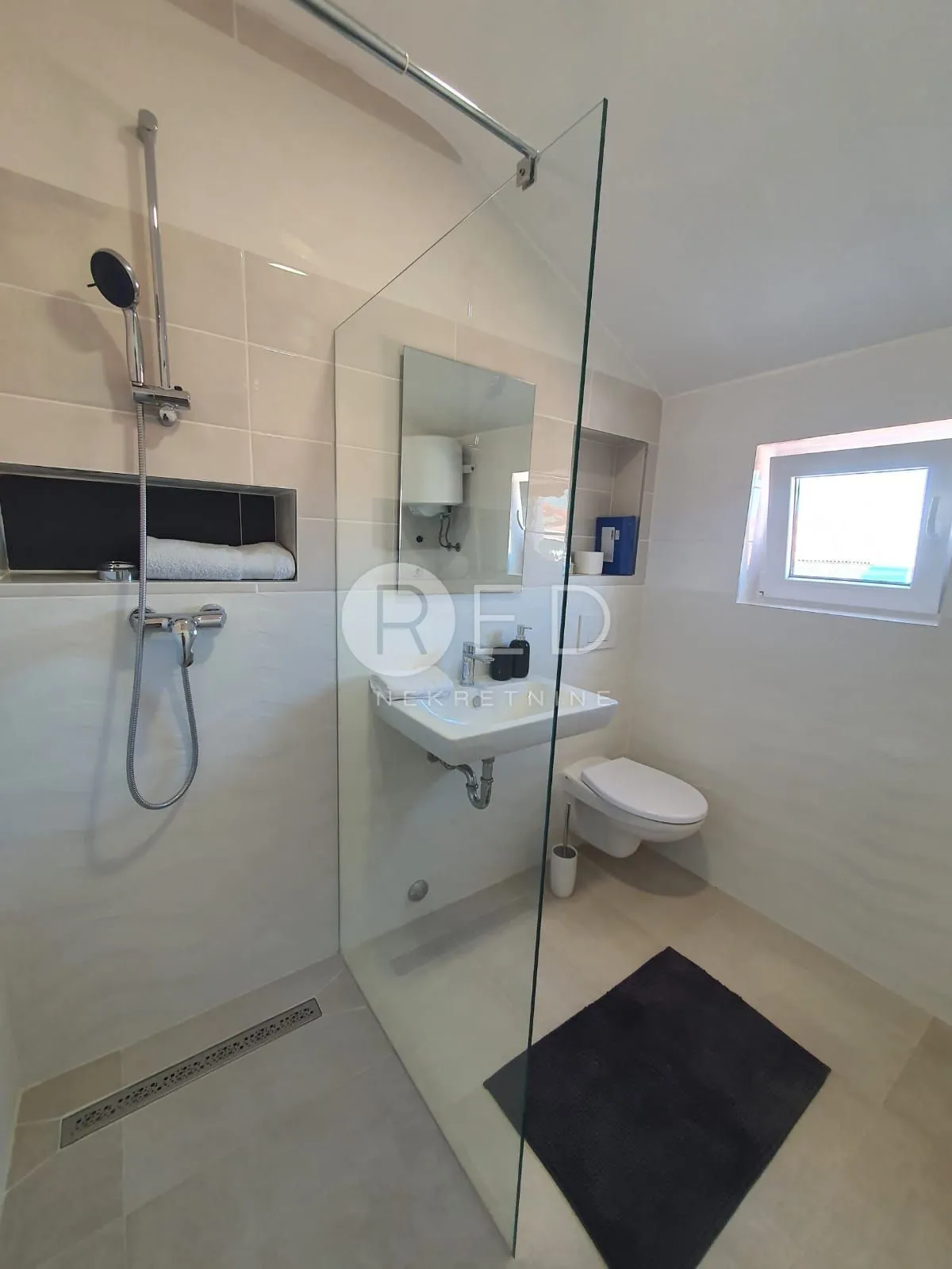 vinjerac kuća s apartmanima-blizina mora - slika 7