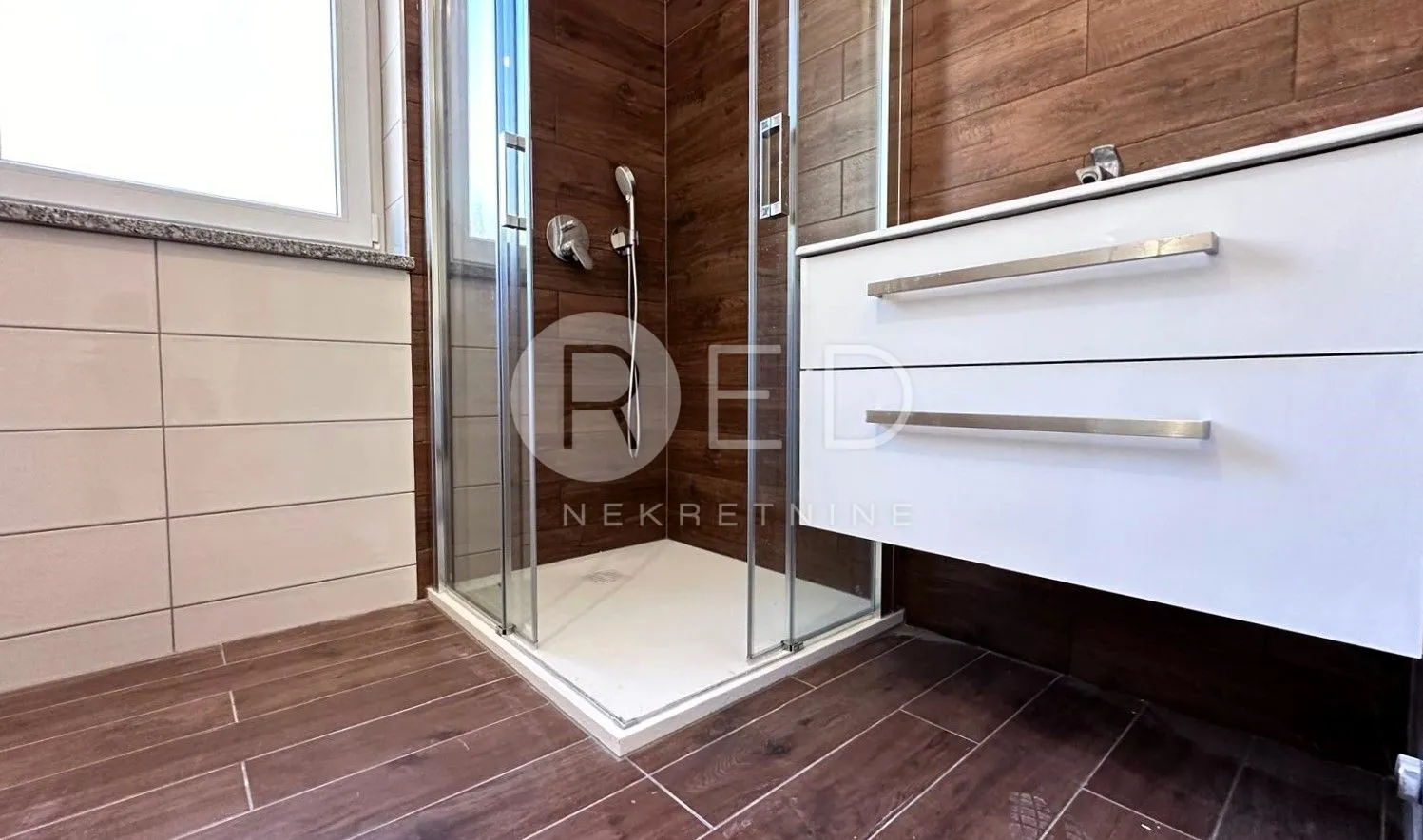 otok cres, cres - stan na 1. katu, 3s+db, 122 m2 - slika 5