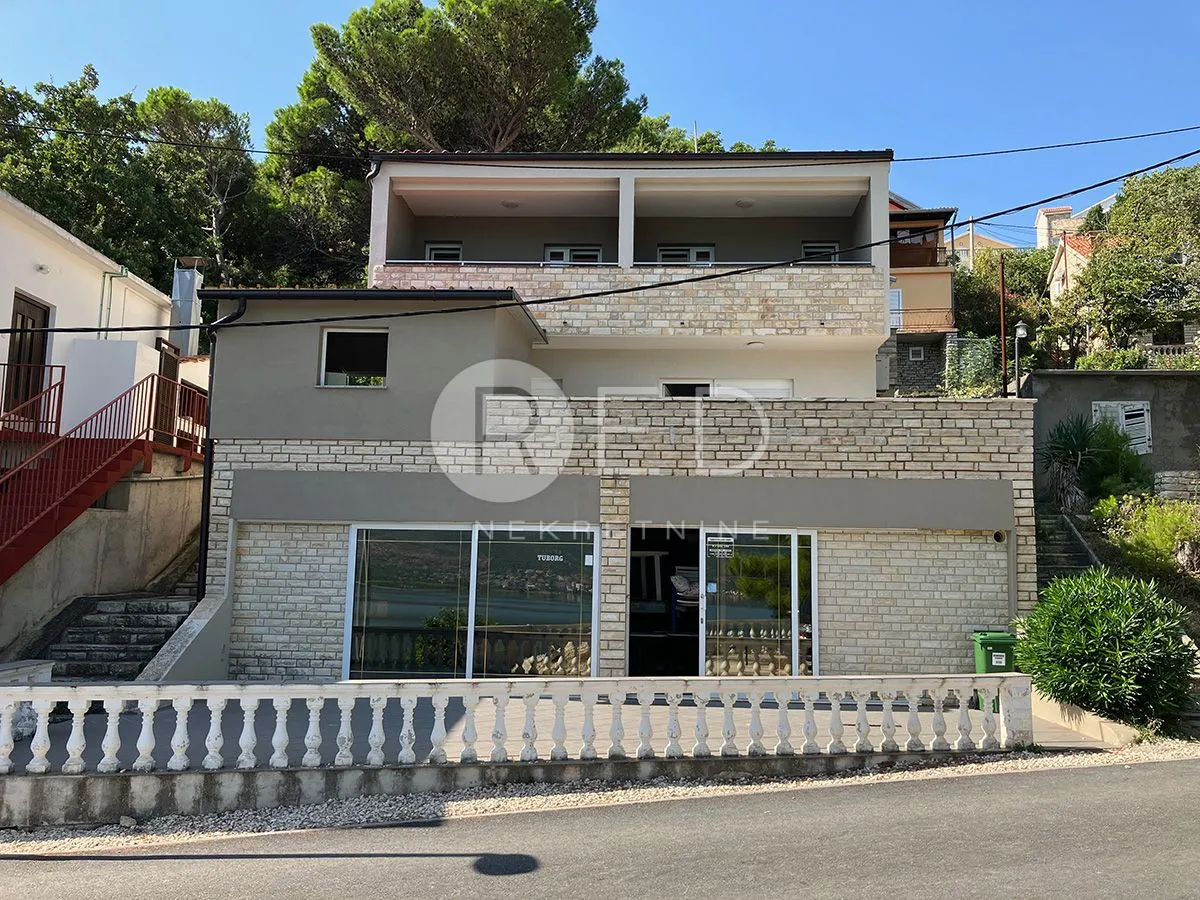apartmanska kuća prvi red do mora - donji karin - slika 2