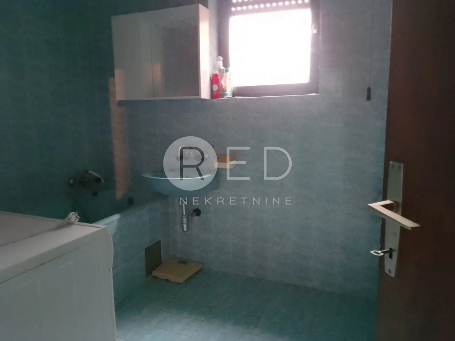 prodaja, kuća horvati 200m2 - slika 15