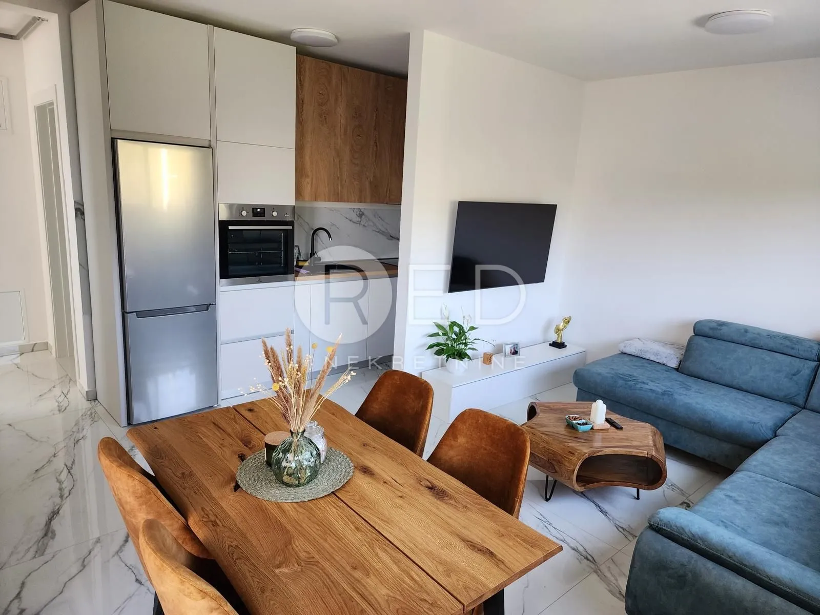 RUDEŠ STAN 45m2 S PODZEMNOM GARAŽOM - Zagreb