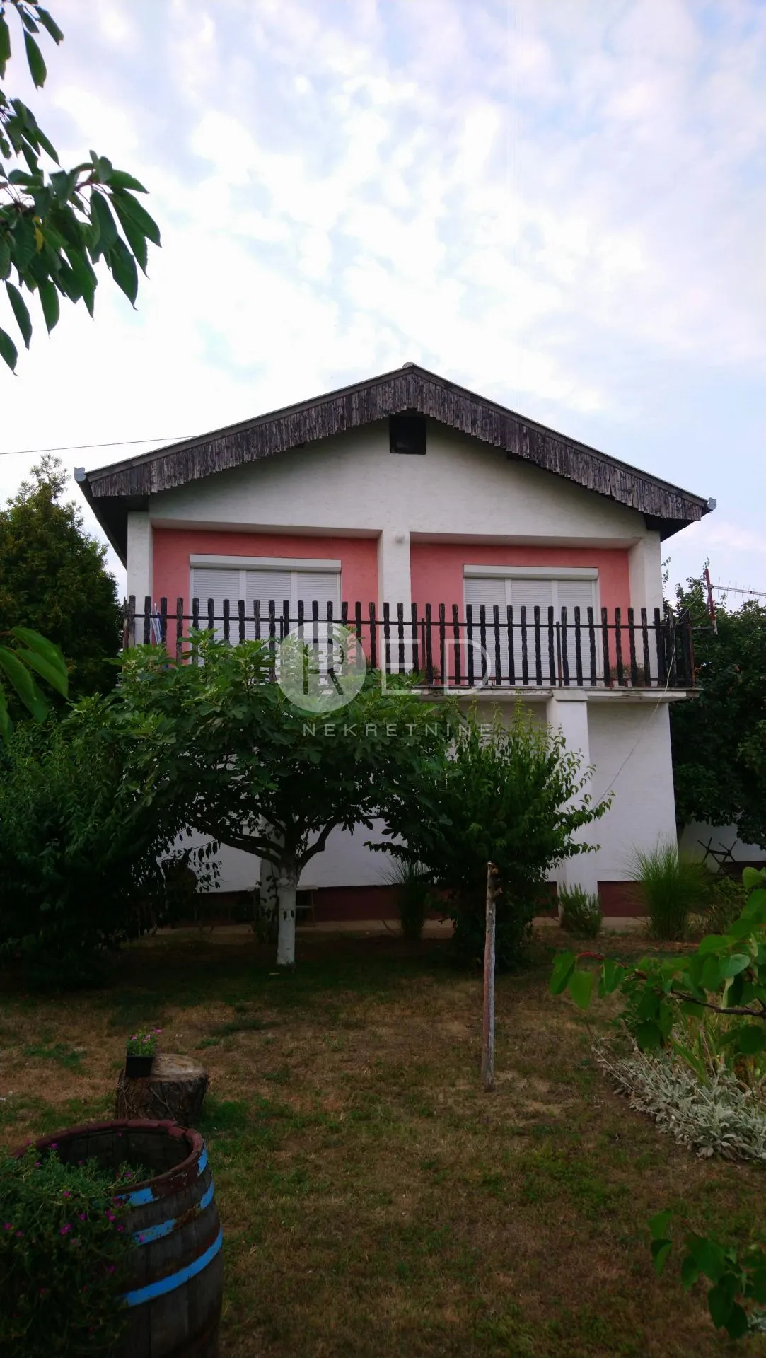 prelijepo imanje dalj planina - slika 3