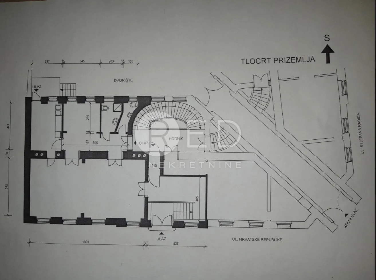 stan na top lokaciji u centru osijeka - slika 16