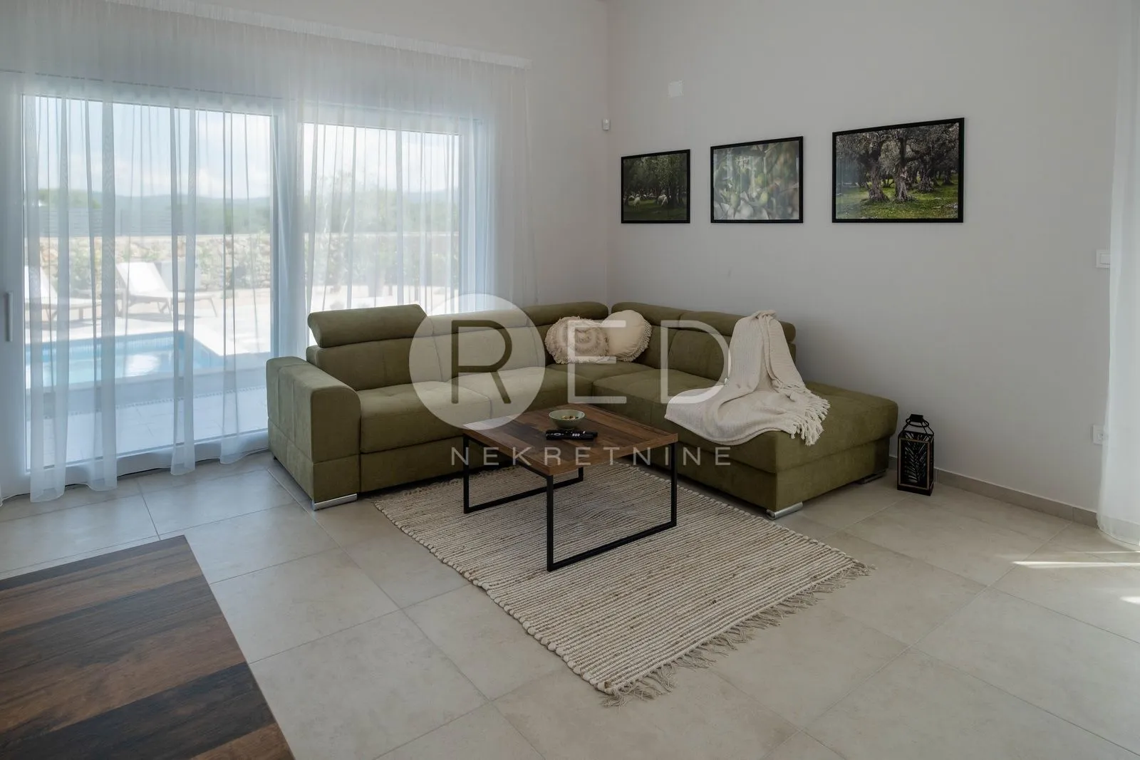 okolica krka - luksuzna vila na mirnoj lokaciji, 170 m2 - slika 10