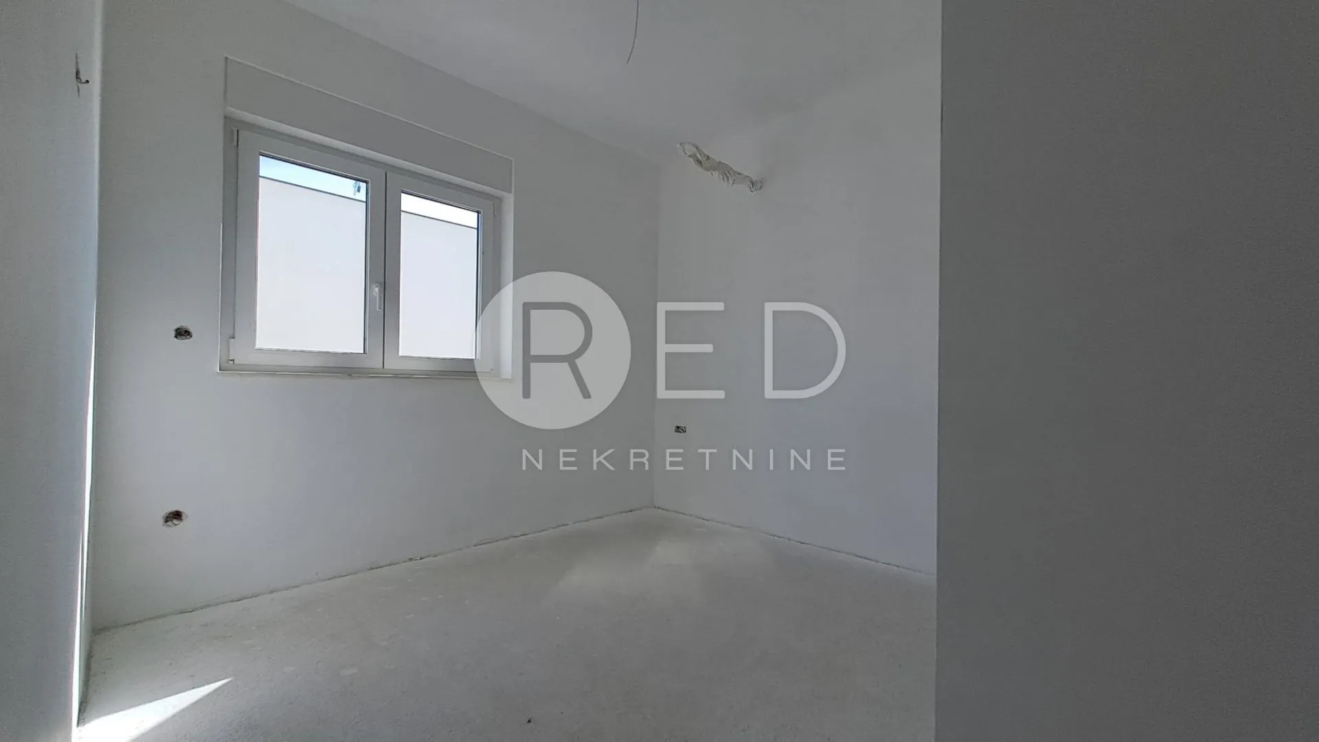 vodice dvoetažni stan 99,57m2 useljiv 6.mj - slika 8