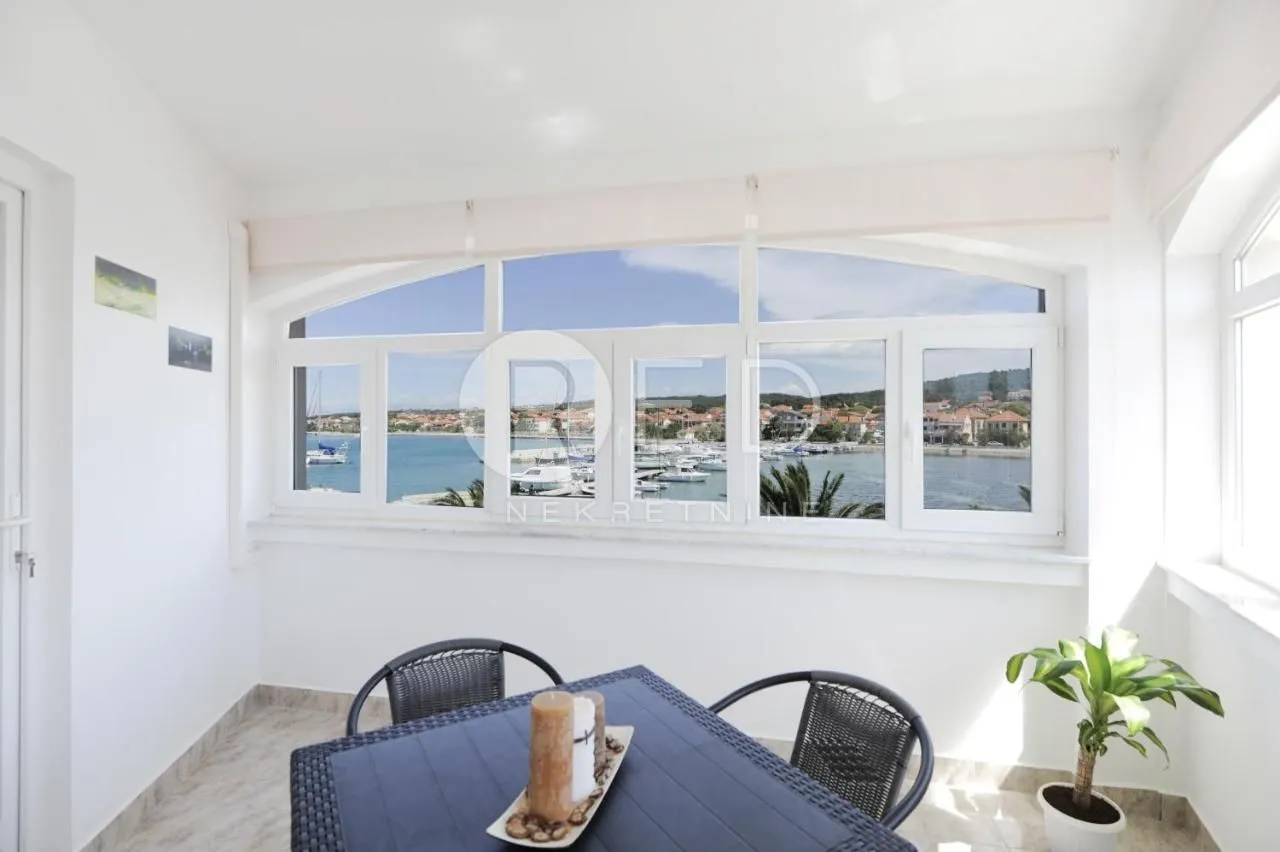 uhodan restoran i 2 apartmana 5 metara od mora - bibinje, zadar - slika 3