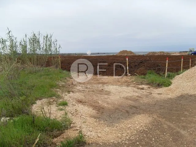 prodaje se građevinsko zemljište uz more, privlaka (zadar) - slika 8