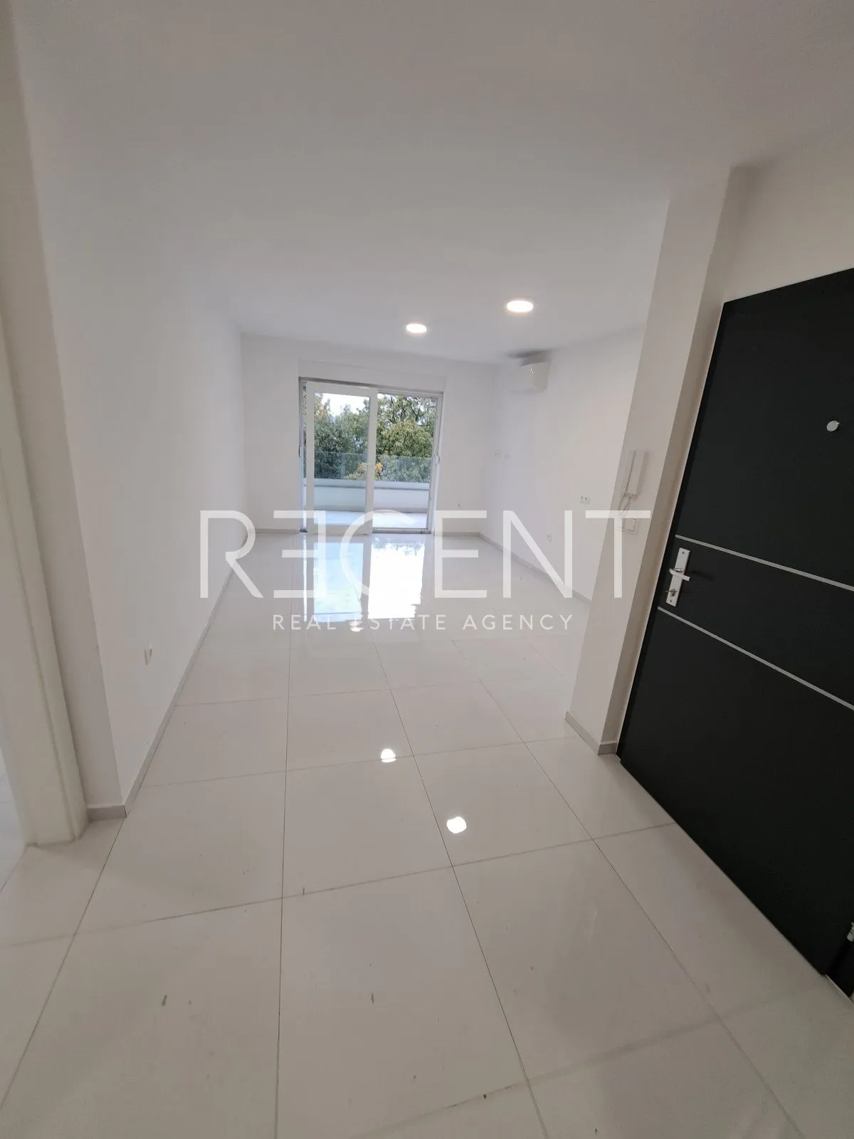 Crikvenica - Trosoban stan 57 m2, novogradnja