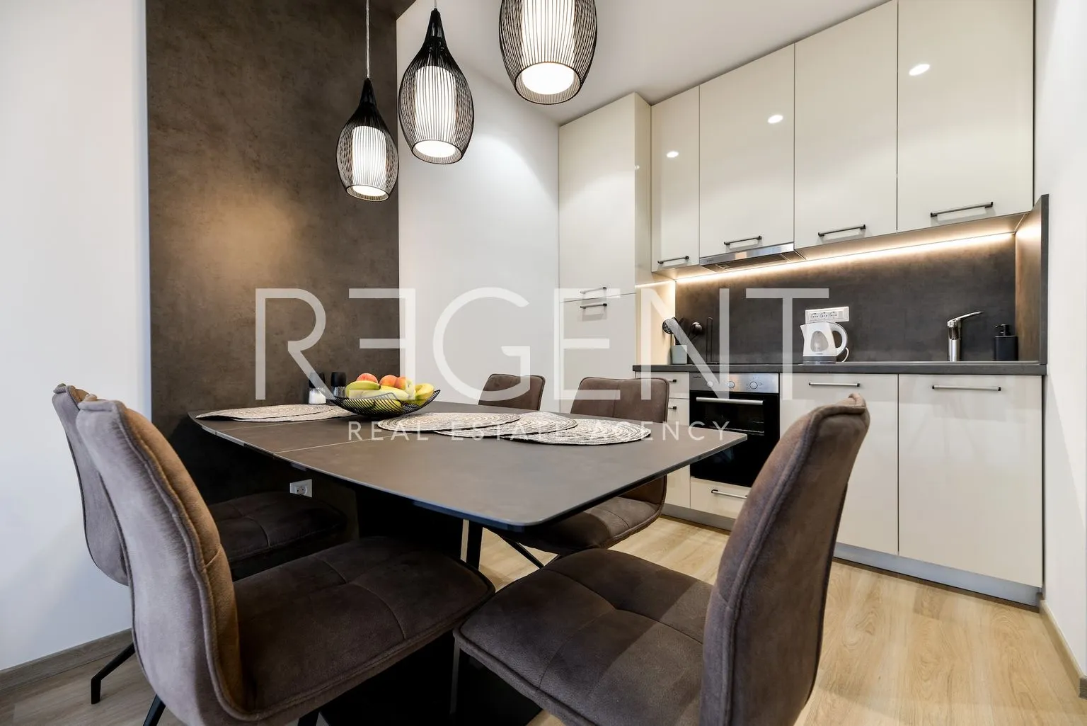 zadar, turanj – luksuzna vila s apartmanima, prvi red do mora - slika 15
