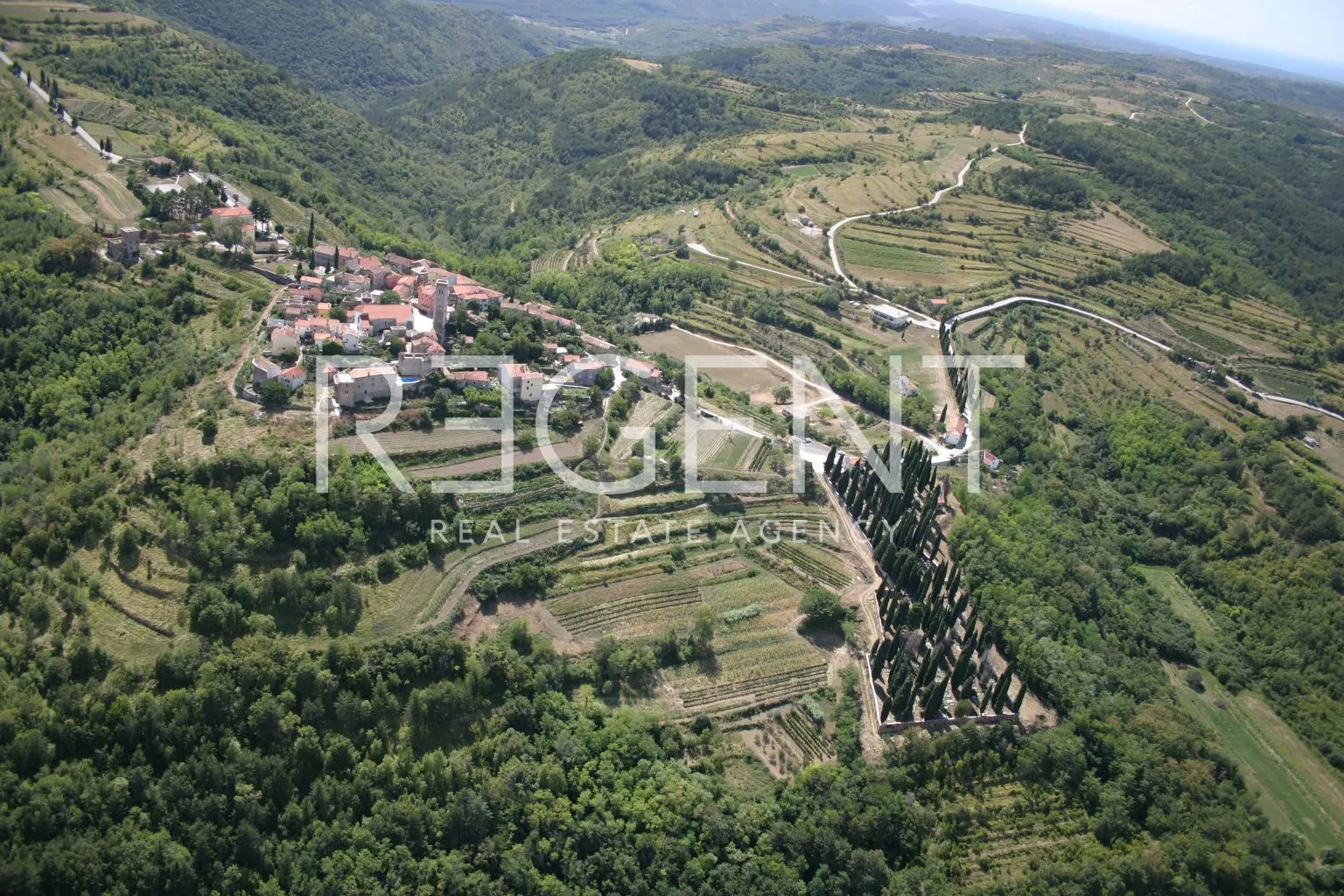 istra, oprtalj – građevinsko zemljišto s projektom - slika 6