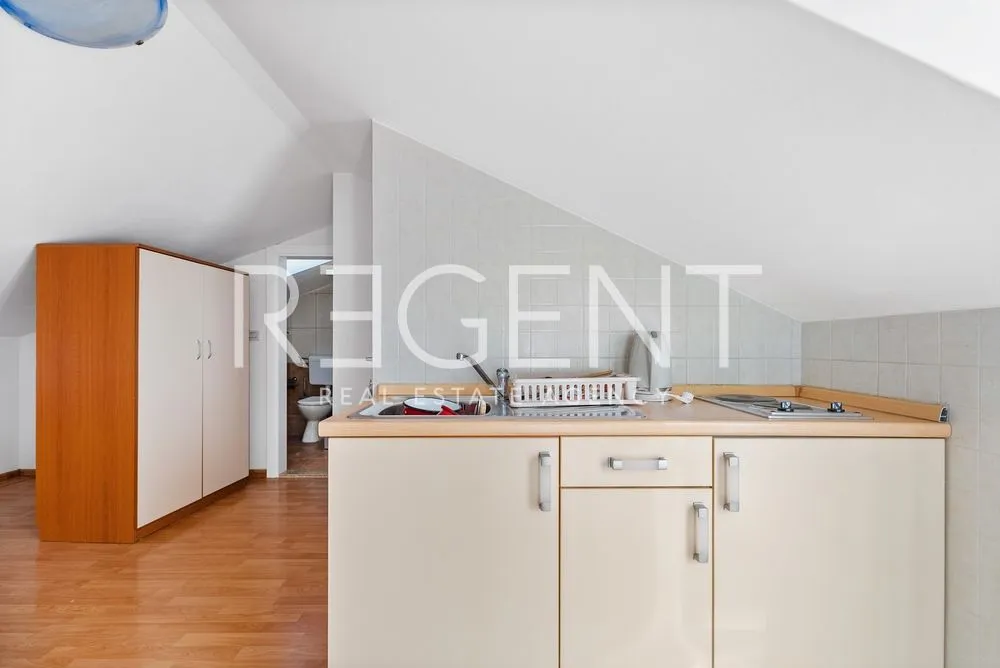 makarska, centar - apartmanska kuća u blizini centra bruto površine 186 m2 - slika 33