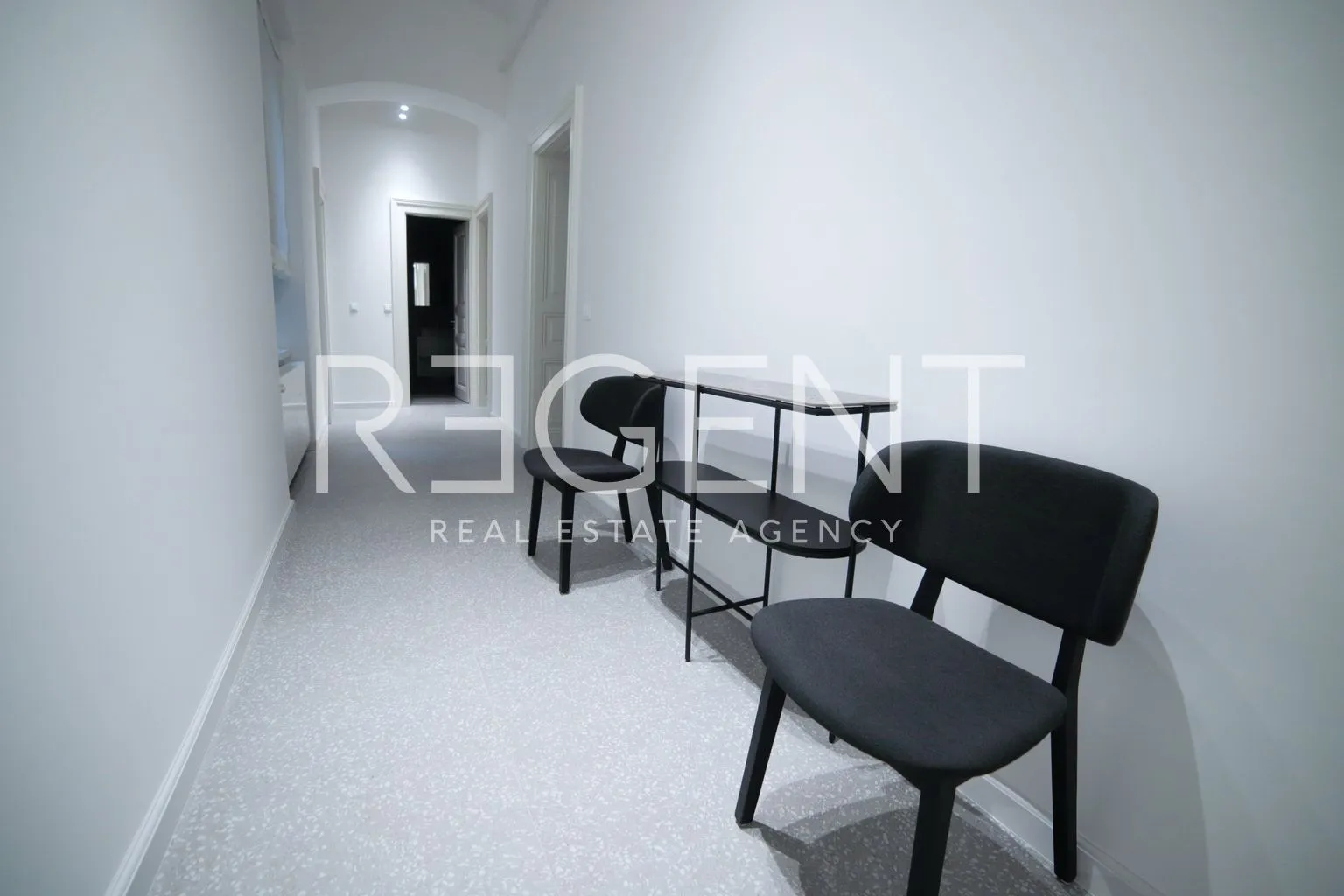 zagreb, centar - moderan peterosoban stan 190 m2 - slika 8