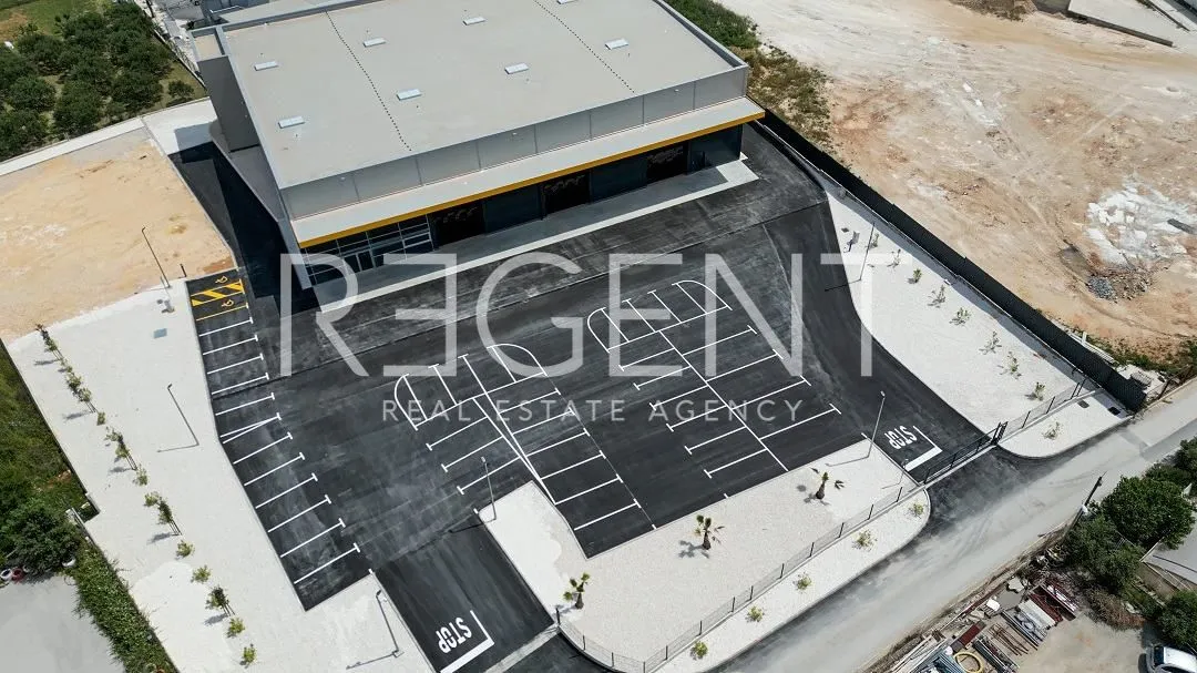 trogir, plano - trgovačko-prodajno skladište 1600 m2 - slika 7