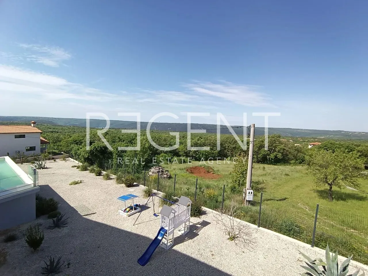 istra, labin - luksuzna vila suvremenog dizajna s pogledom na more 225 m2 - slika 15