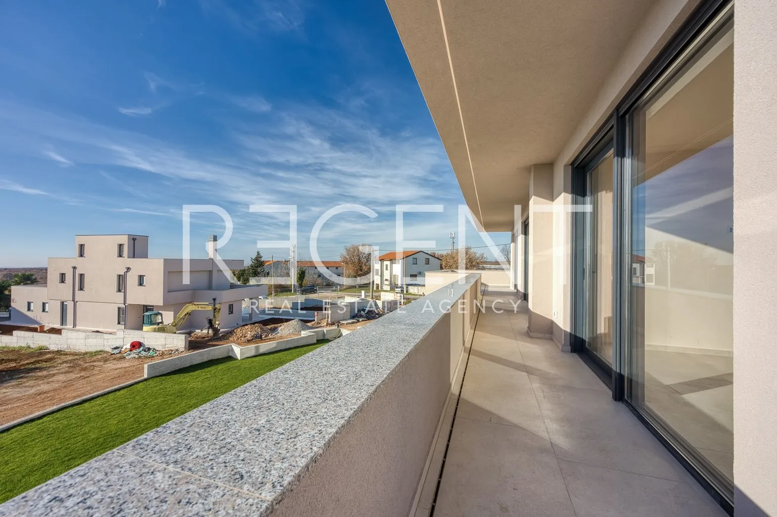 poreč – moderna vila s krovnom terasom - slika 22