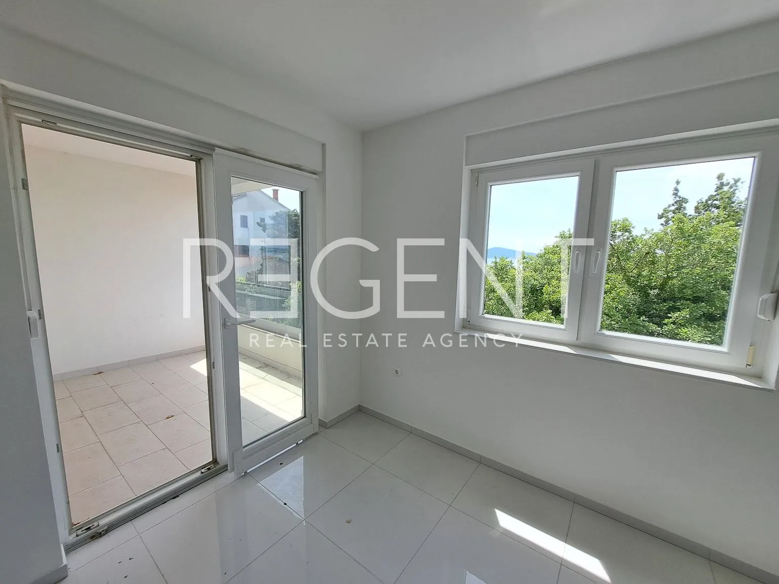crikvenica - trosoban stan 58 m2 novogradnja - slika 5