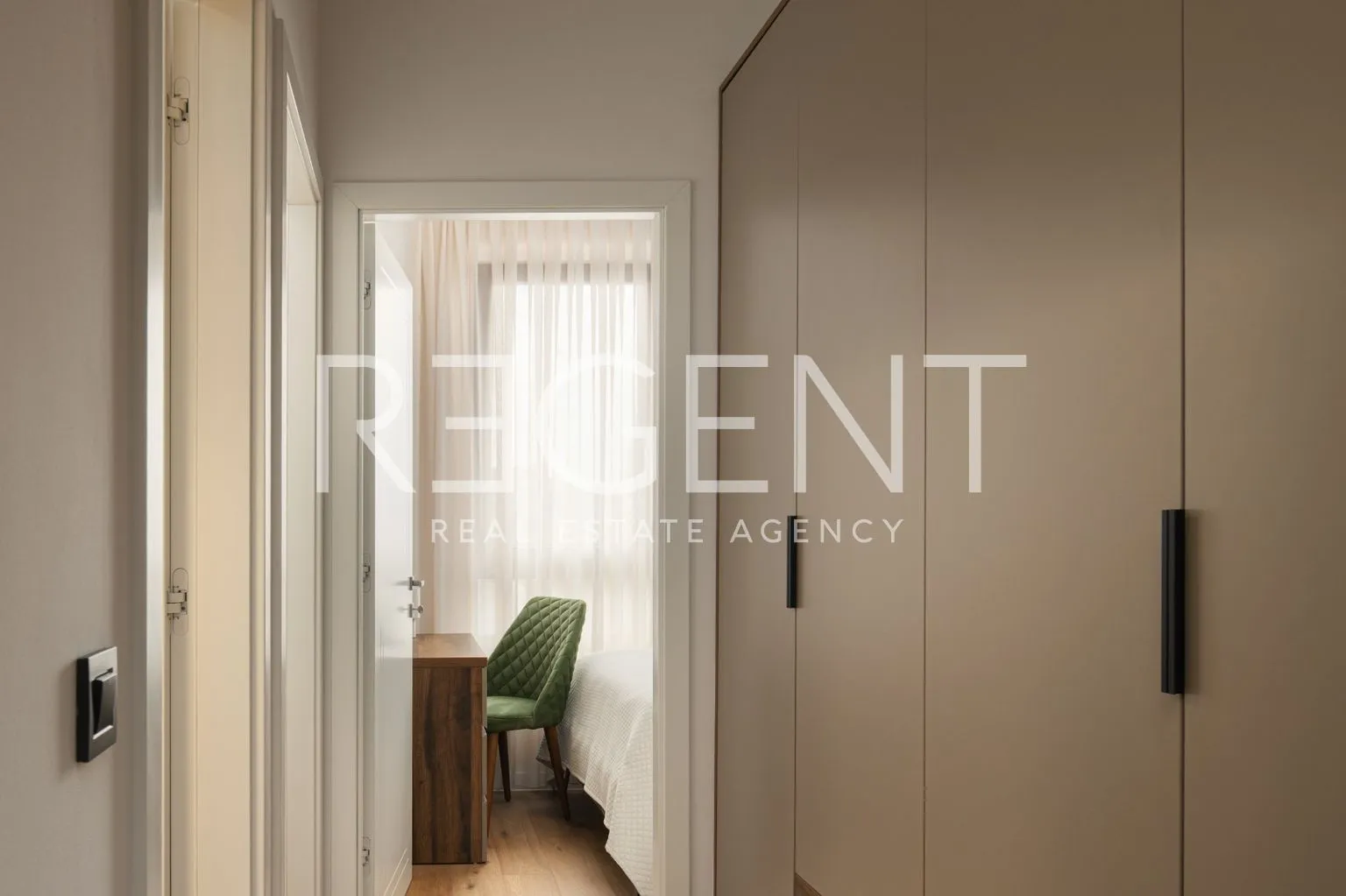 zagreb, trnje – elegantan trosoban apartman s balkonom - slika 10