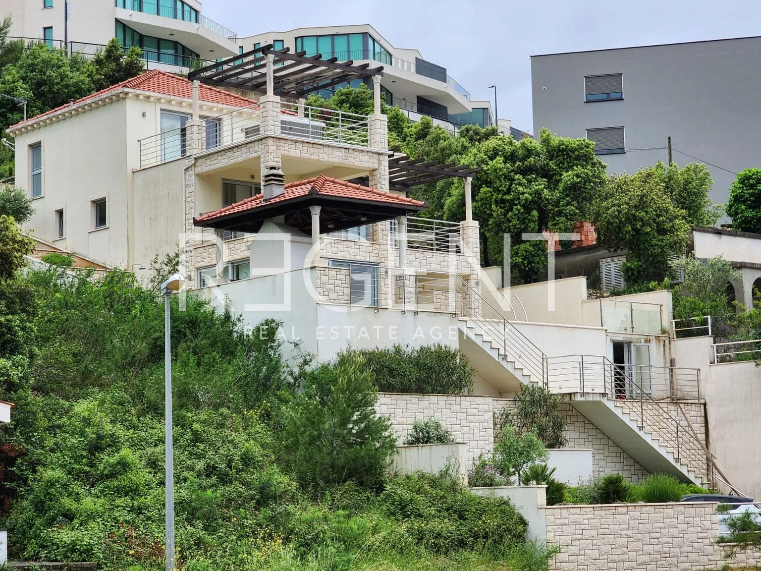 korčula, žrnovo - vila prvi red uz more 280 m2 - slika 8