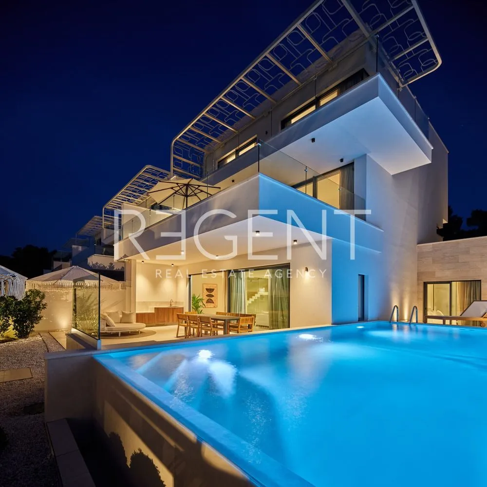 trogir - moderna villa s pogledom na more 341 m2 - slika 35
