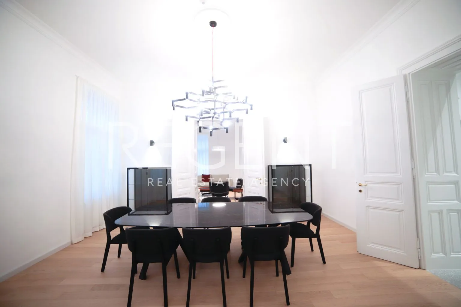zagreb, centar - moderan peterosoban stan 190 m2 - slika 10