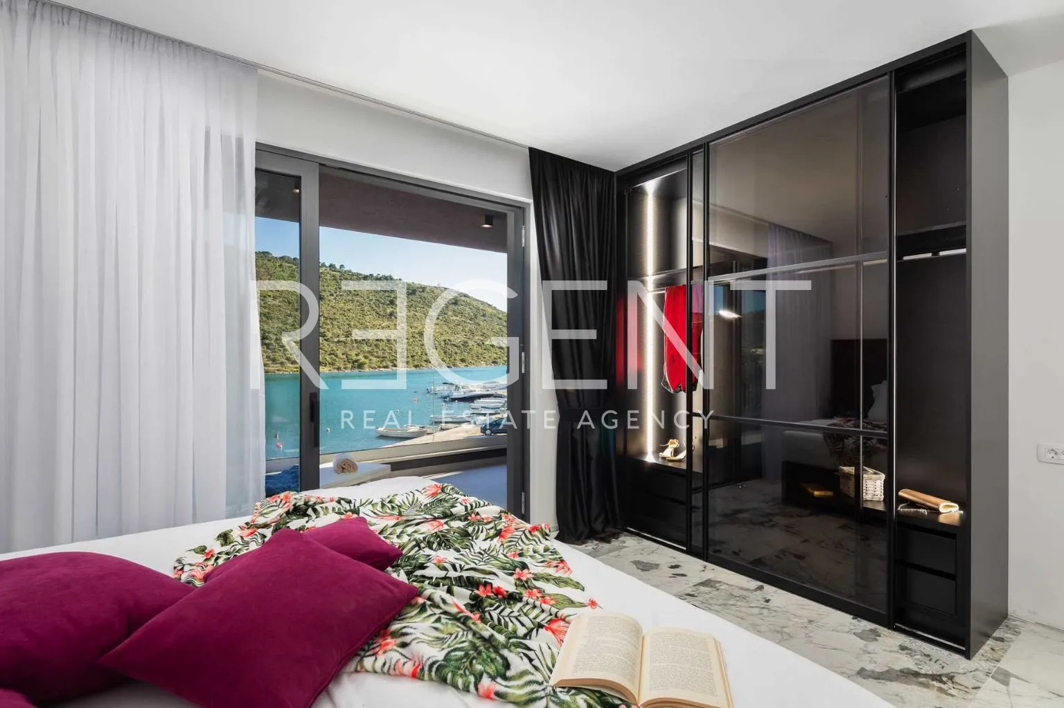 rogoznica – luksuzna vila 200 m2 uz more - slika 35