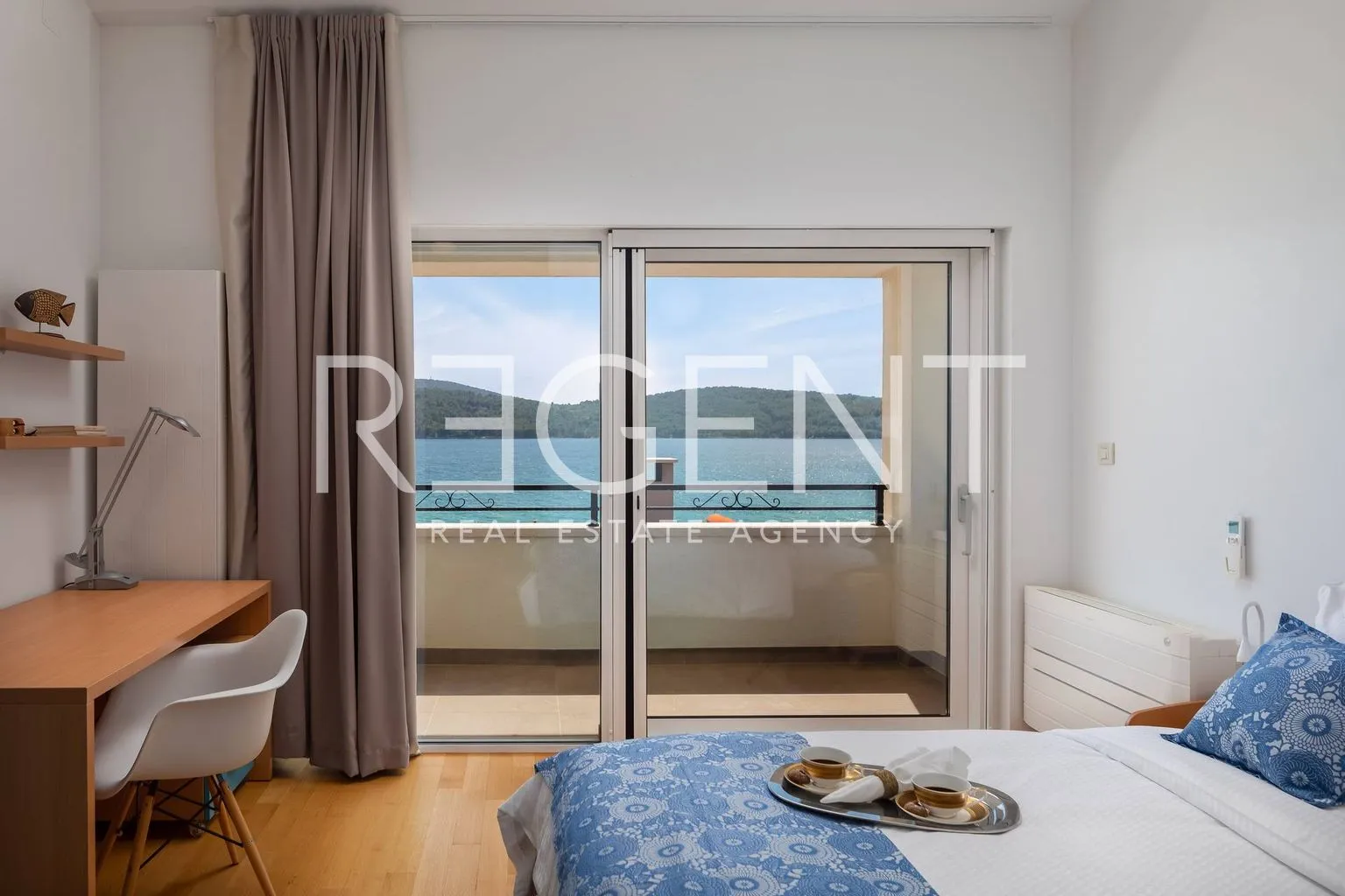 šibenik - prekrasna luksuzna vila uz more 1000 m2 - slika 28