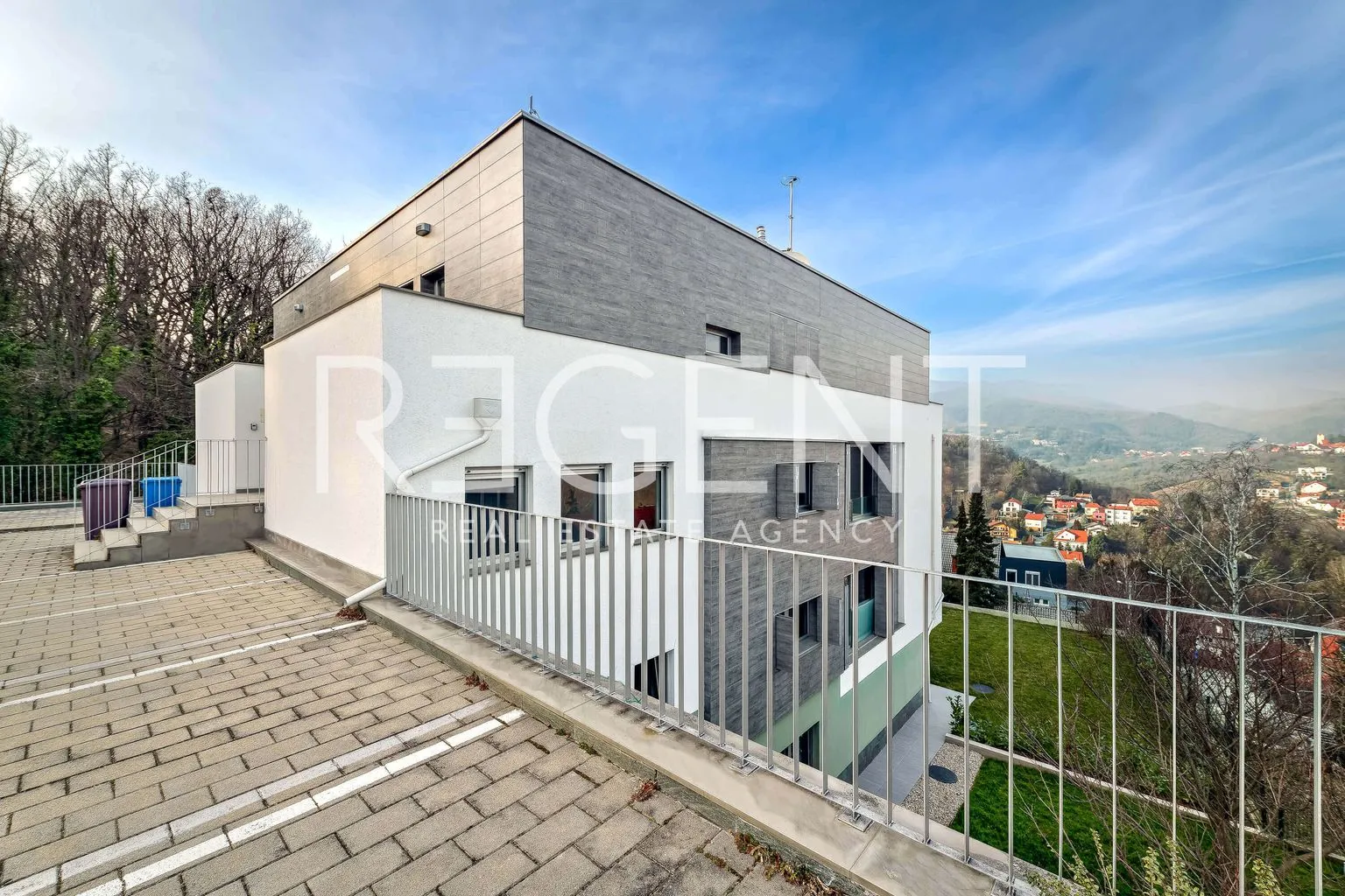 Zagreb, Gornje Prekrižje - Luksuzan četverosoban stan NKP 178 m2, najam - Gornje Prekrižje, Krašić