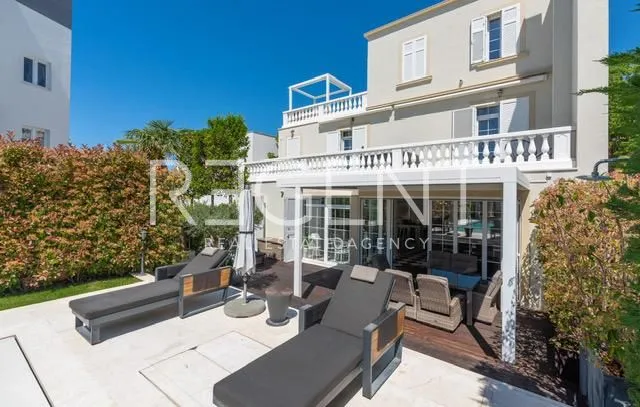 Rovinj – Luksuzna vila s bazenom i pogledom na more