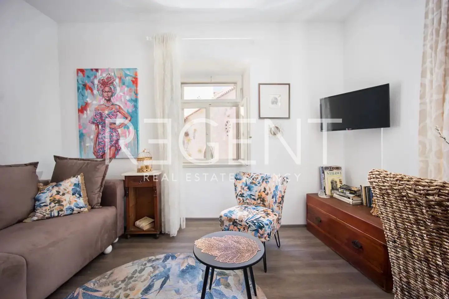 trogir, centar- kamena kuća 174 m2 - slika 7