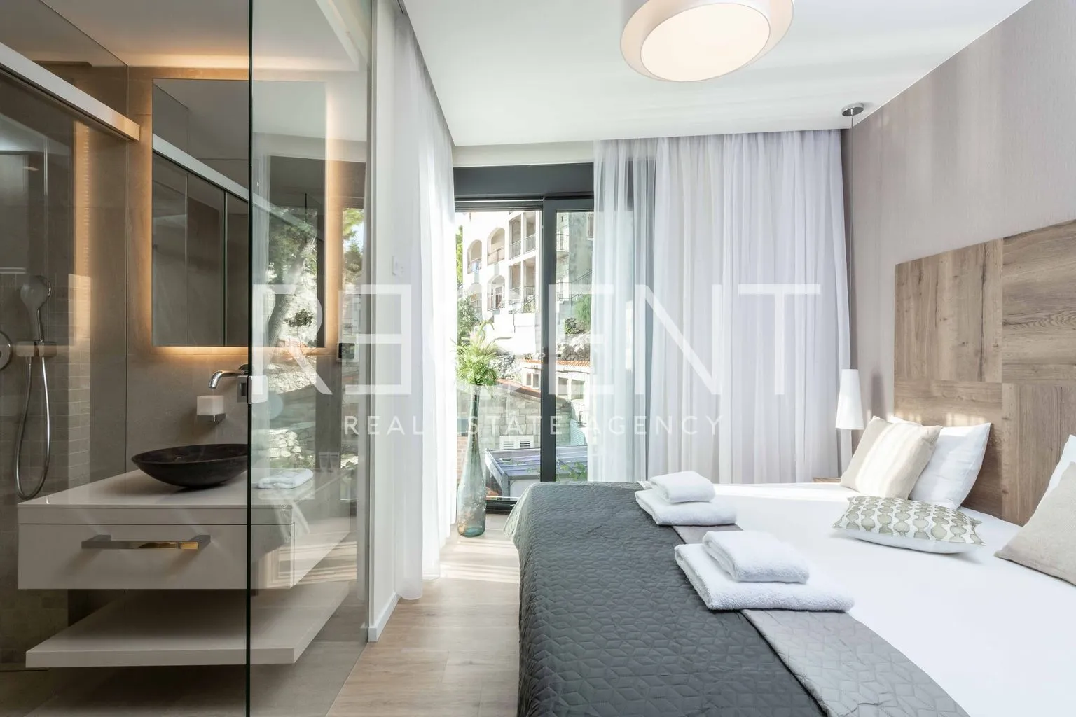 omiš, brzet - dvosoban apartman s bazenom uz more 76m2 - slika 3