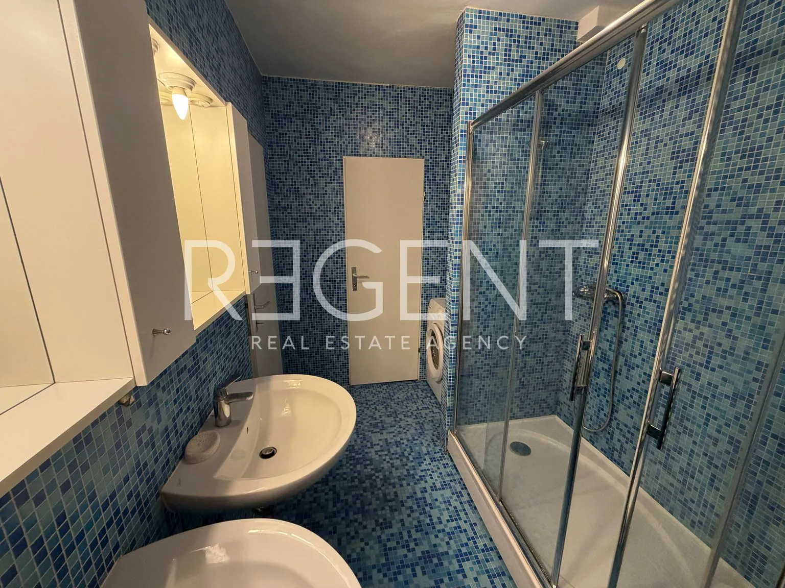 stan 65 m² na najam, šalata — balkon, režije uključene, pet friendly - slika 4