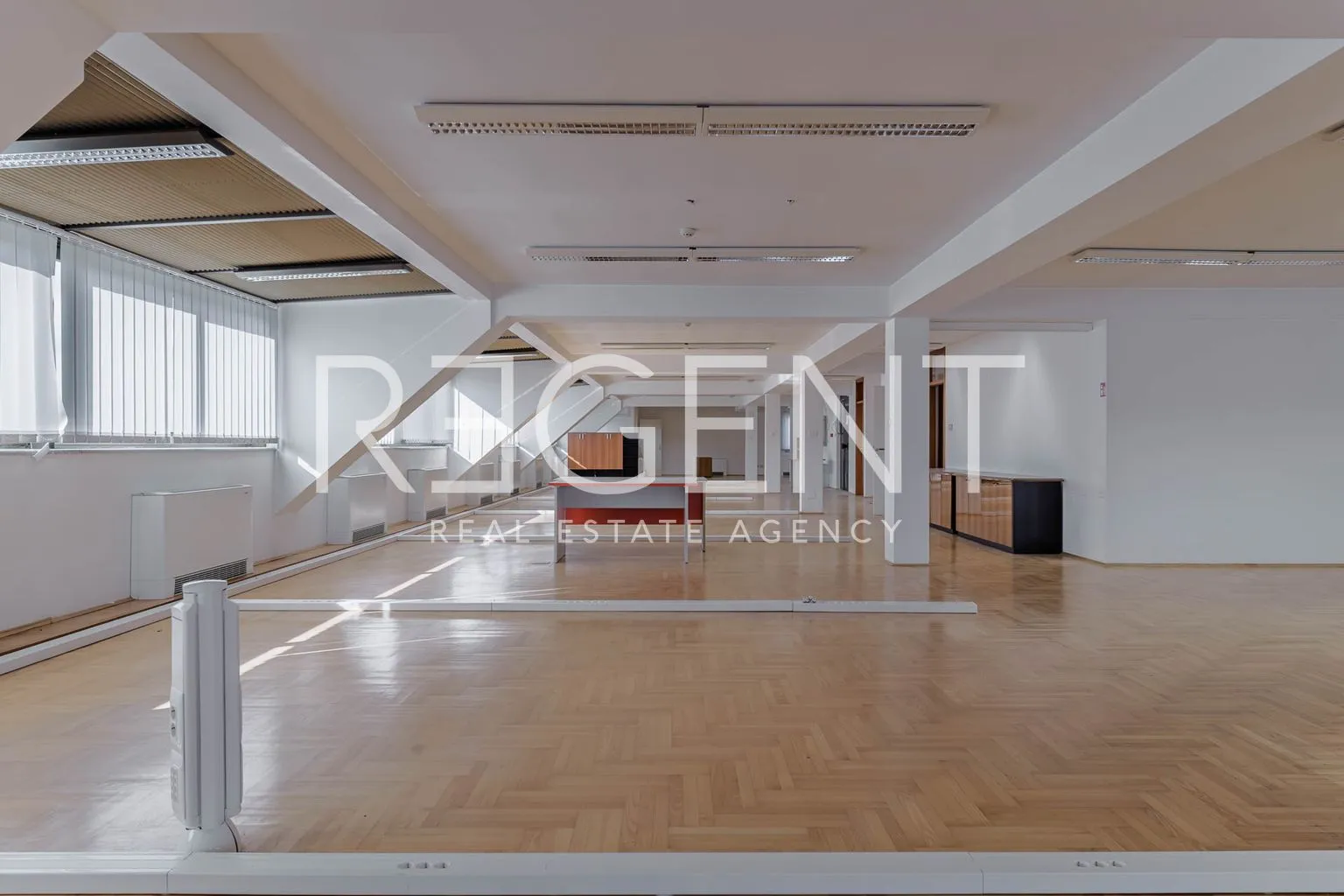 sveta nedelja - poslovni prostor 1600 m2 - slika 21