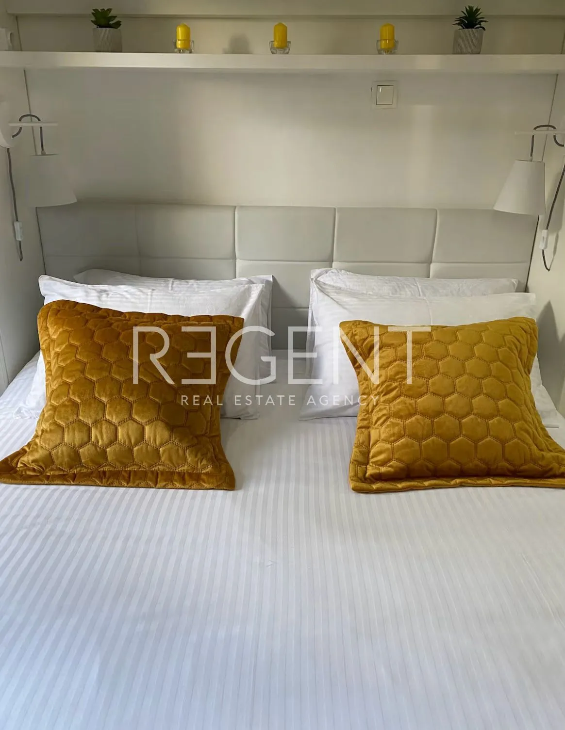 split, manuš - trosoban stan s loggiom - slika 12