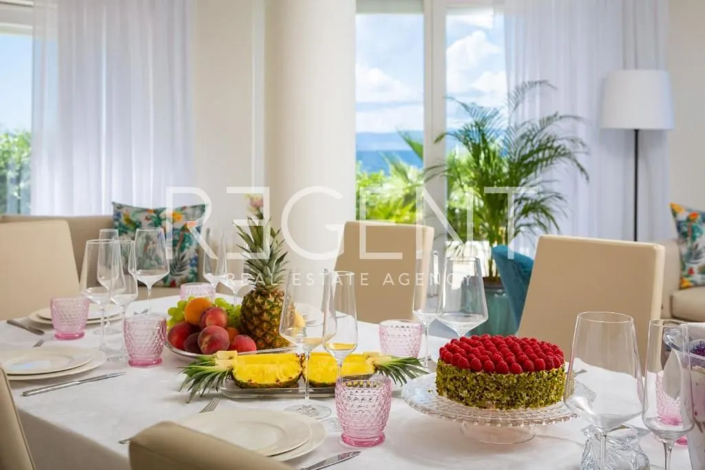 brač - moderna vila prvi red uz more - slika 36