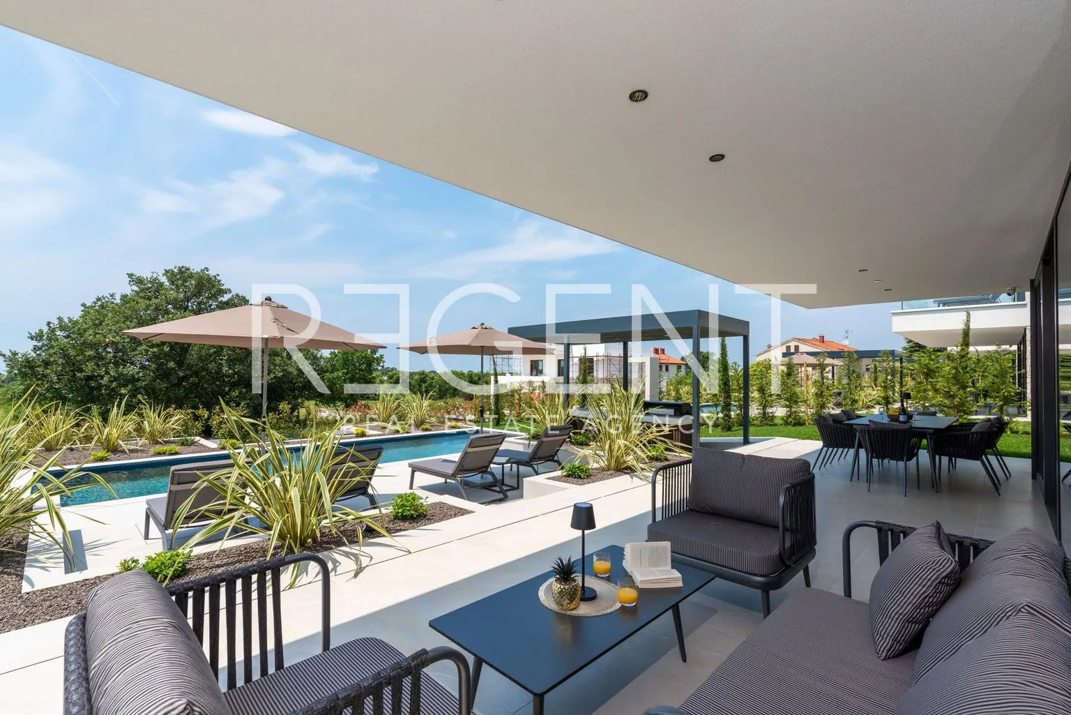 istra, poreč – dizajnerska vila s pogledom na more 310 m2 - slika 5