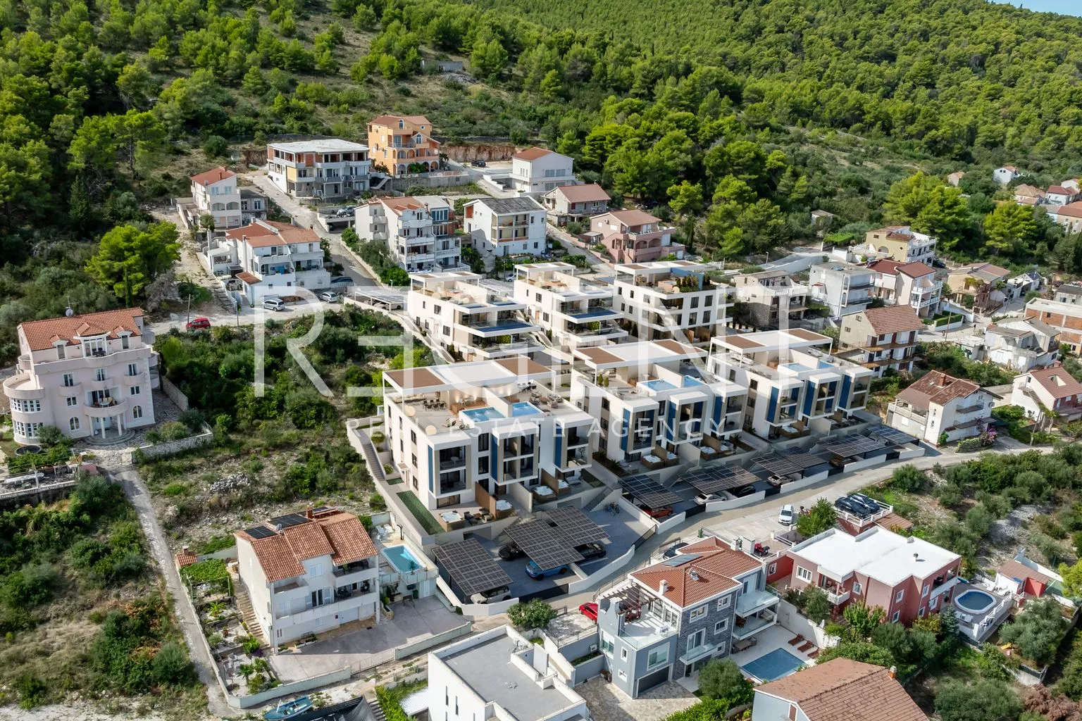 trogir, čiovo – apartman u luksuznom apartmanskom naselju u blizini mora 52,04 m2 - slika 19