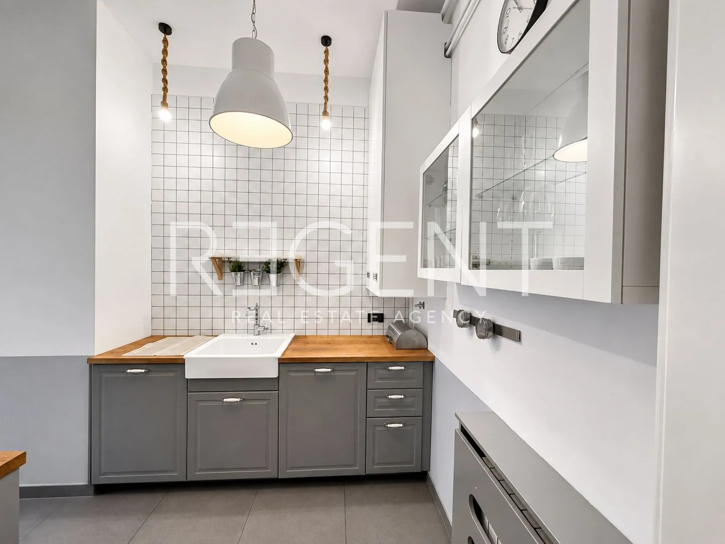 stan 115 m² na najam, zagreb, donji grad — 1. kat, lođa - slika 7