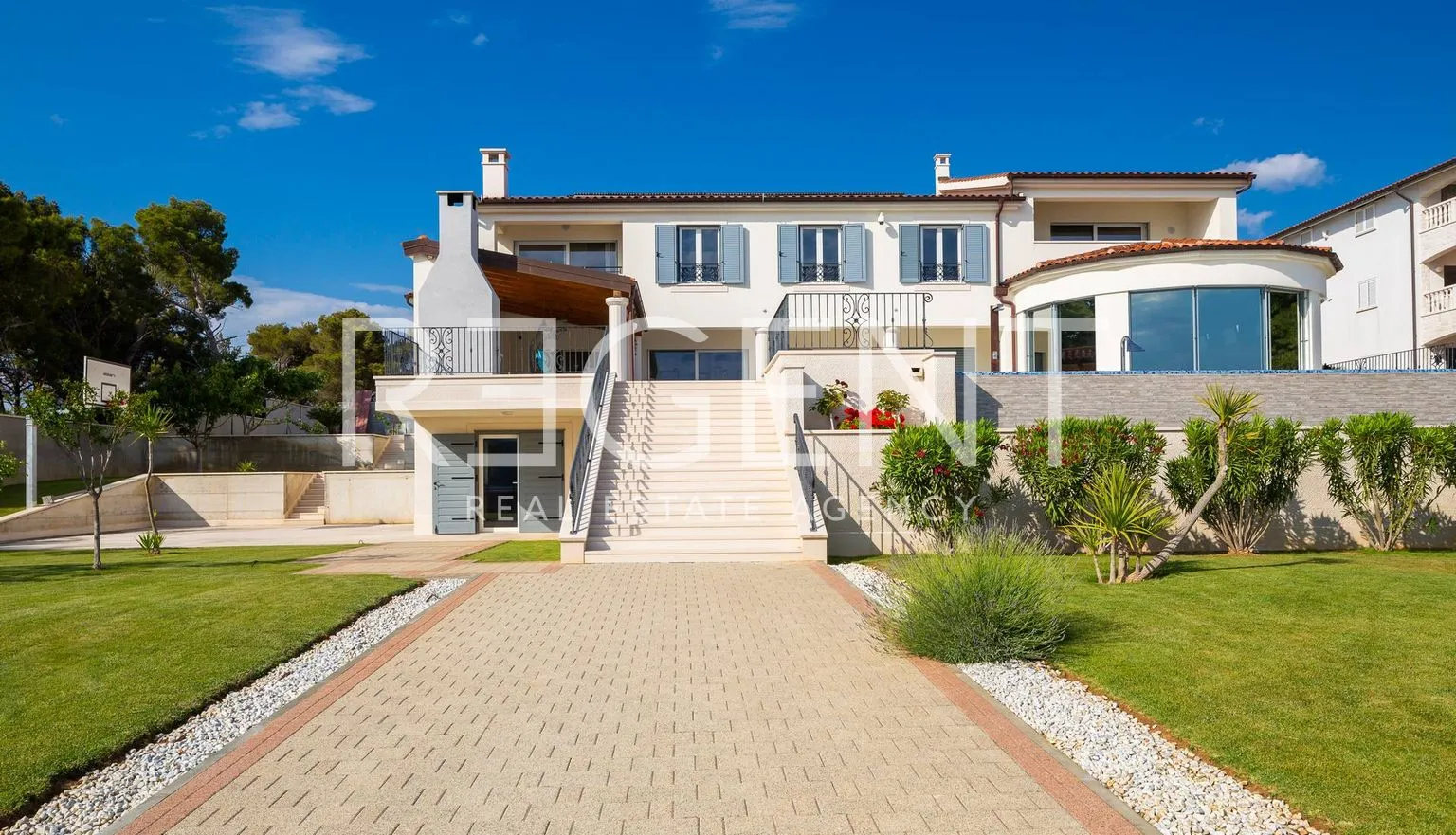šibenik - prekrasna luksuzna vila uz more 1000 m2 - slika 110