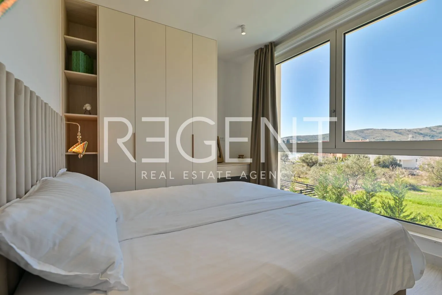 seget vranjica – moderna duplex vila s dva bazena i pogledom na more - slika 43